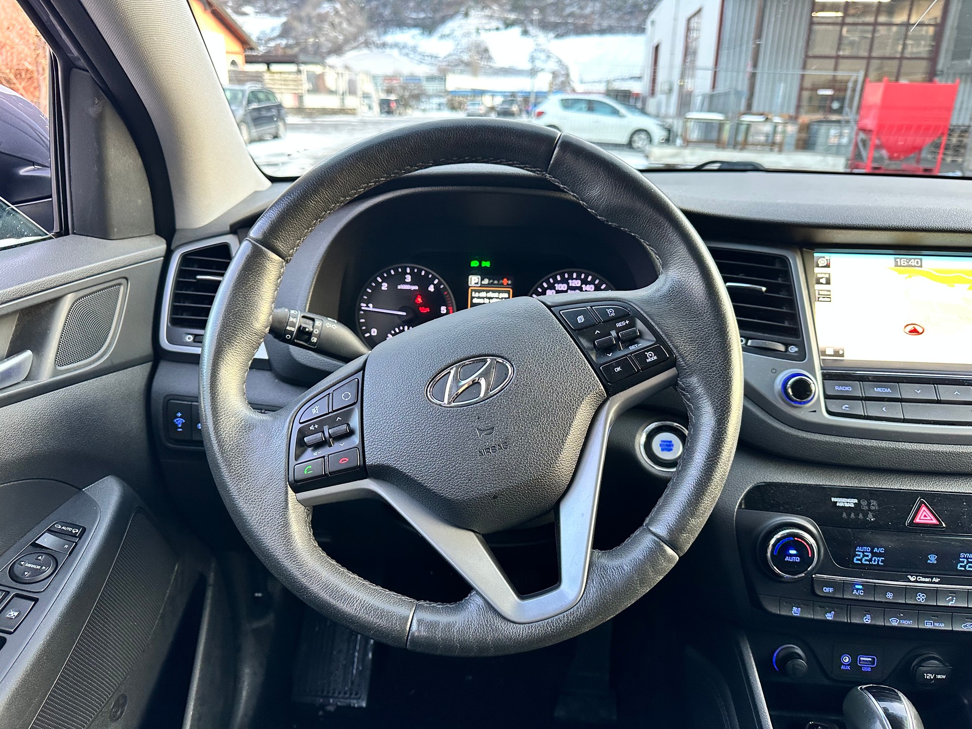 HYUNDAI Tucson 2.0 CRDI Vertex 4WD Automatic-image-12
