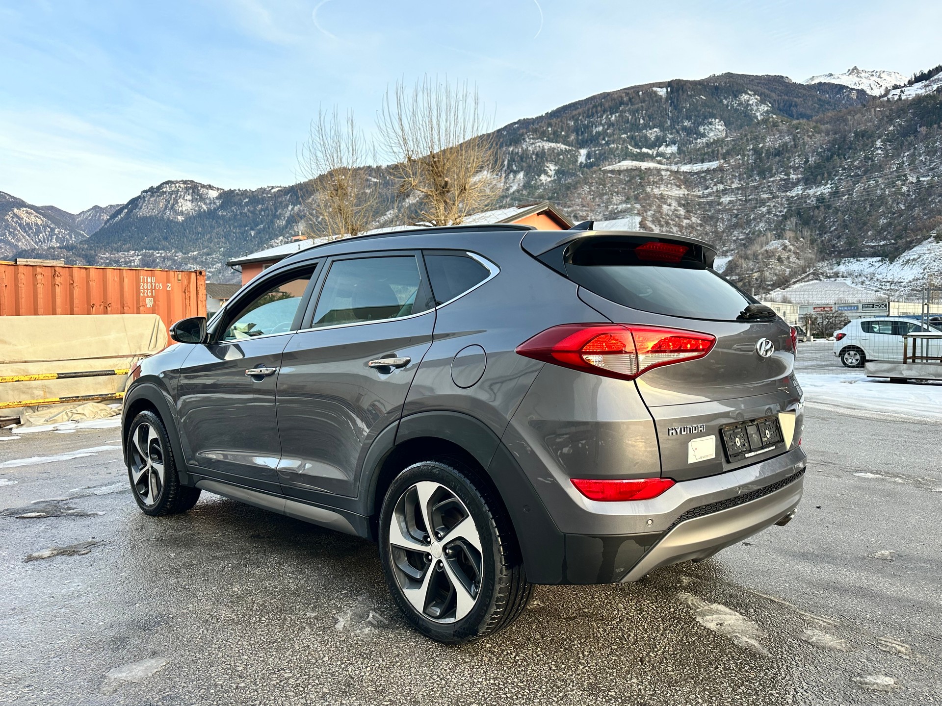 HYUNDAI Tucson 2.0 CRDI Vertex 4WD Automatic-image-6