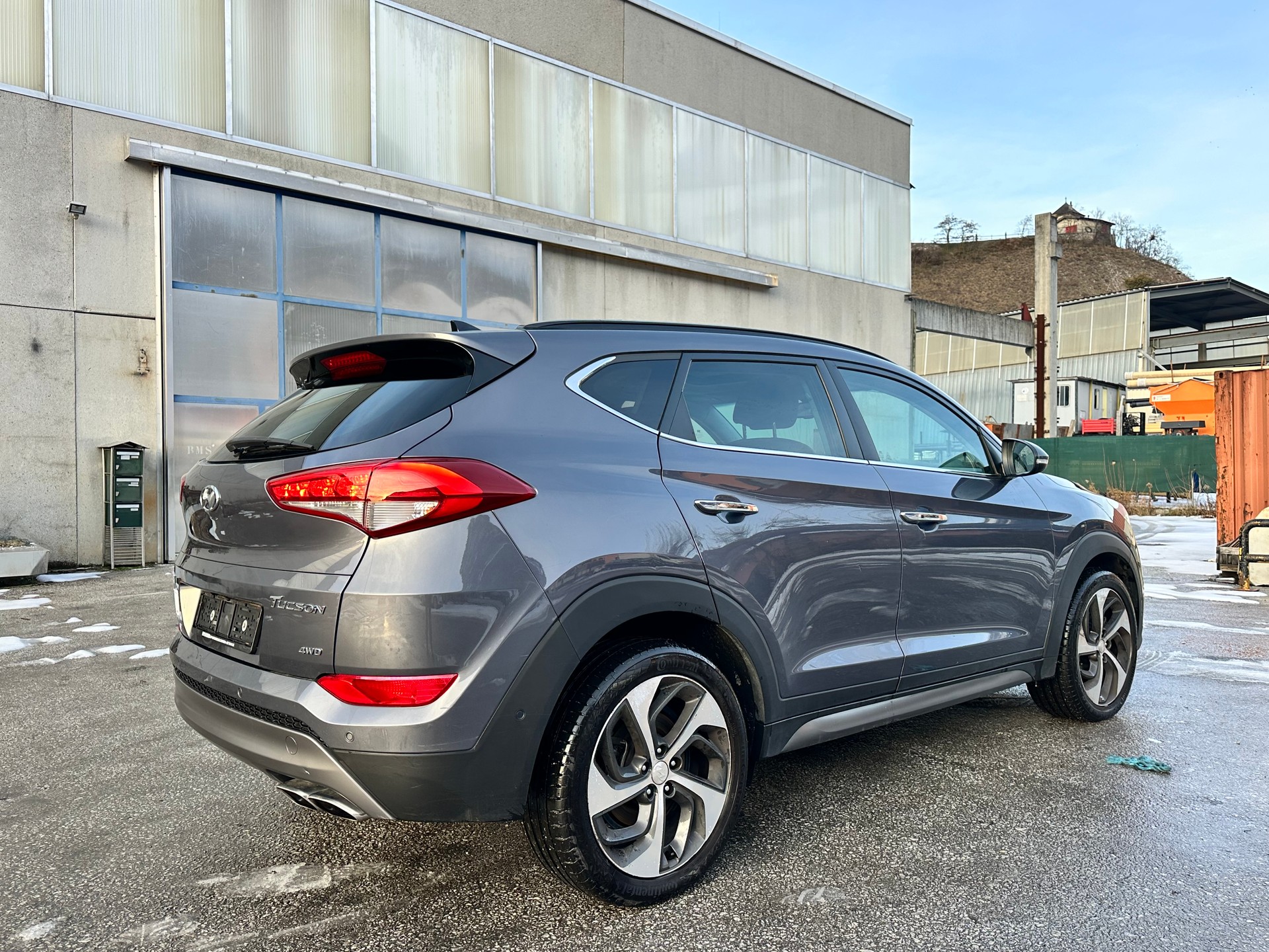 HYUNDAI Tucson 2.0 CRDI Vertex 4WD Automatic-image-5