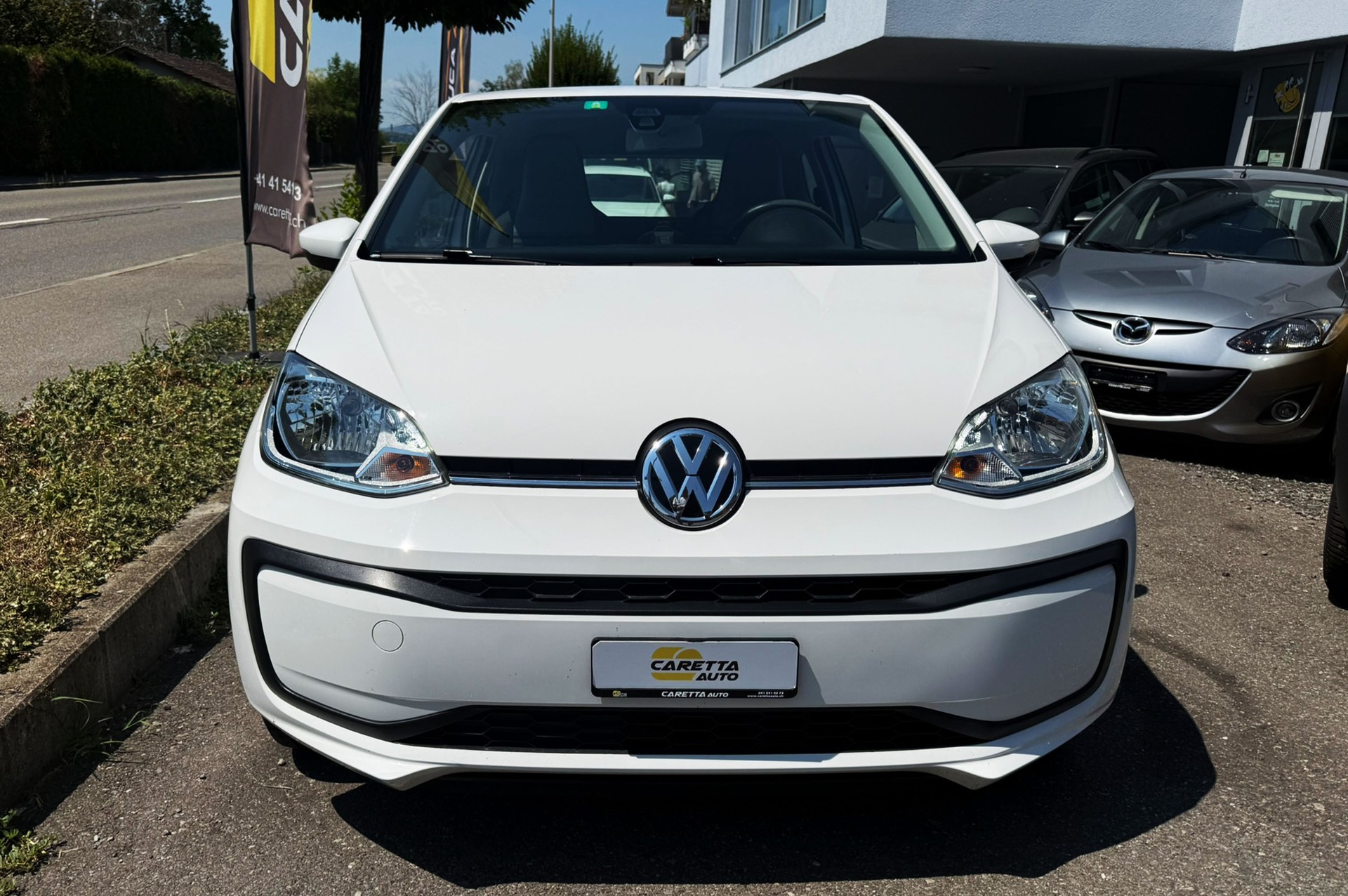 VW Up 1.0 MPI move up-showroom-element-1