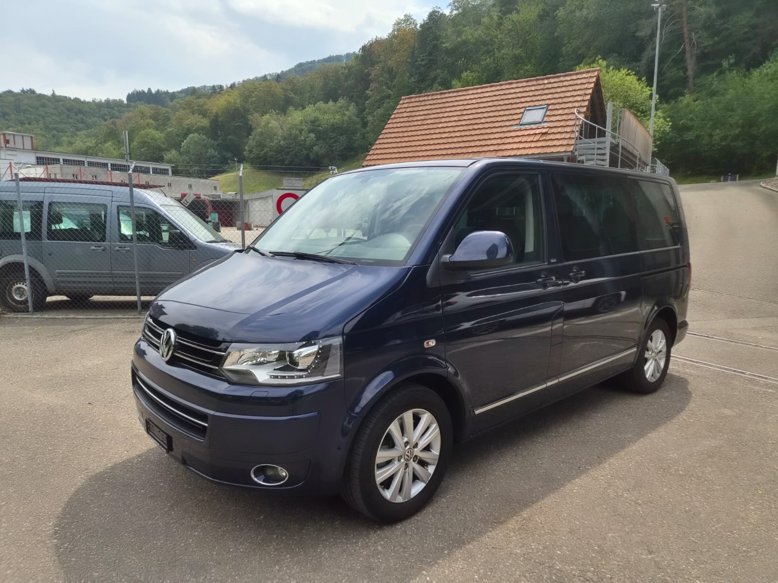 VW T5 Multivan 2.0 Bi-TDI CR Highline 4Motion DSG-showroom-element-1