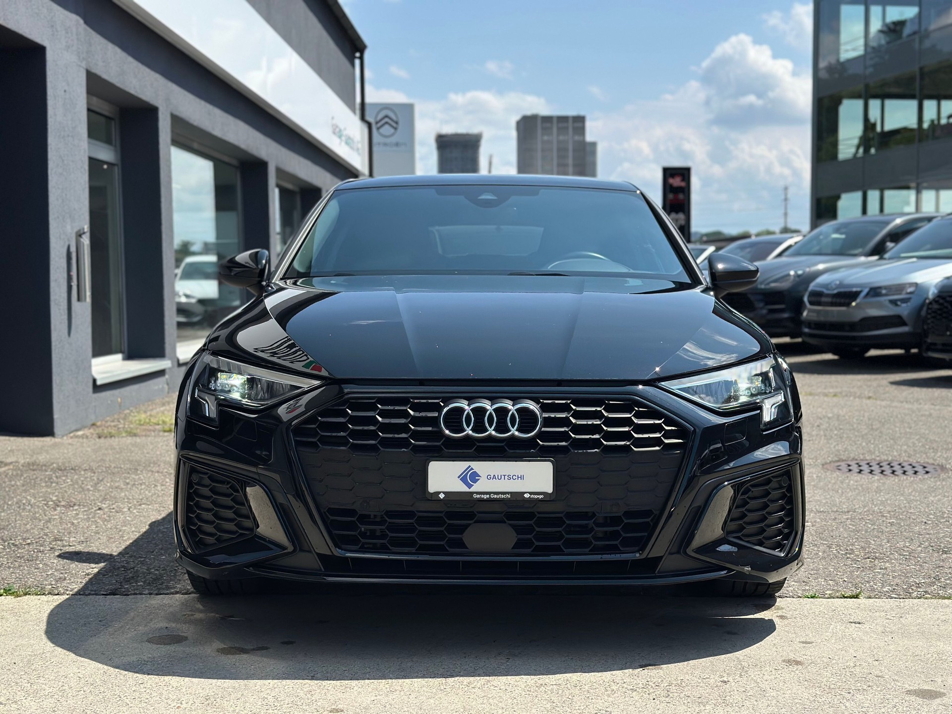 AUDI A3 Sportback 35 TFSI S line Attraction S-tronic-image-1