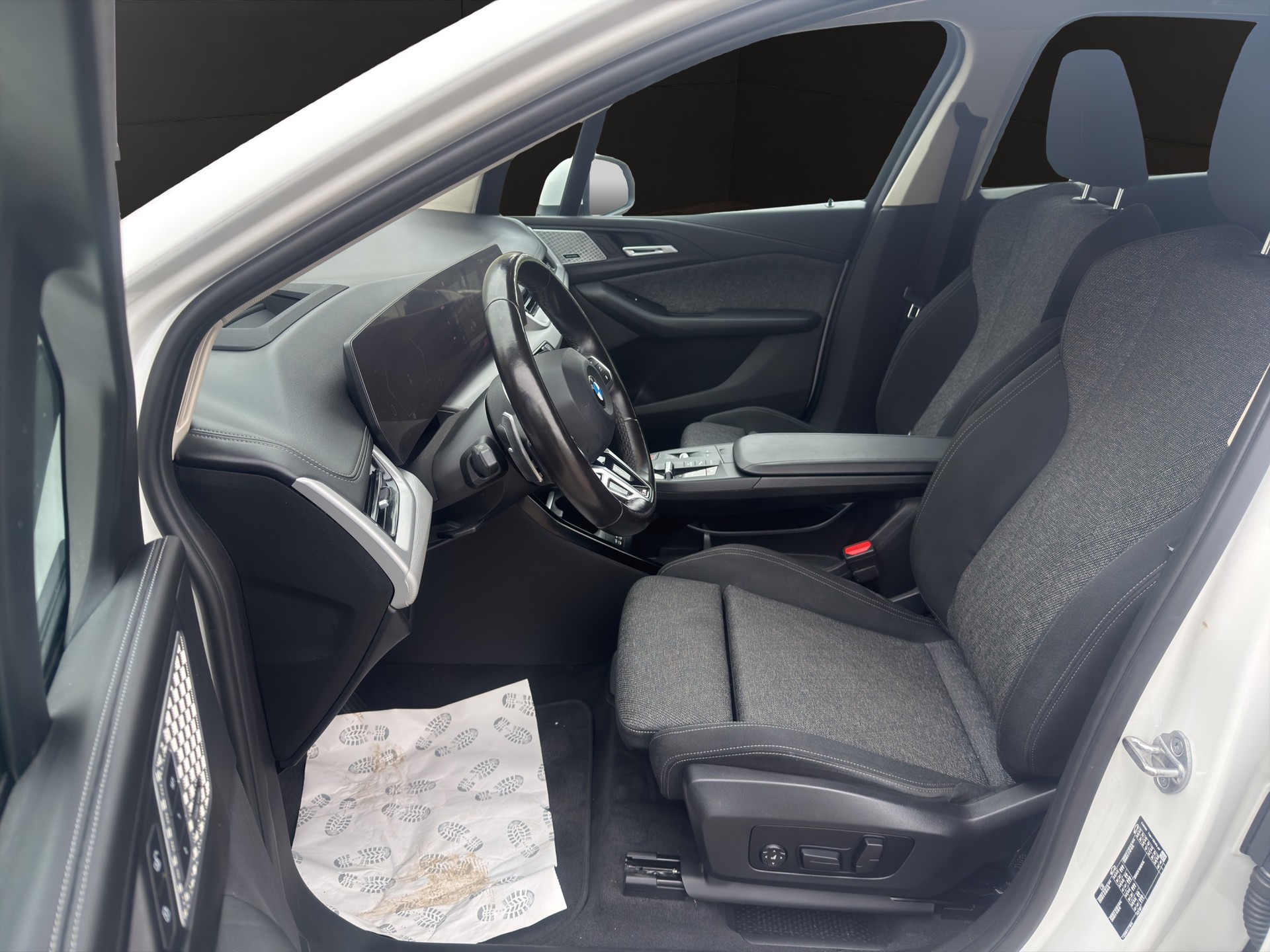 BMW 218d Active Tourer M Sport DKG-image-10