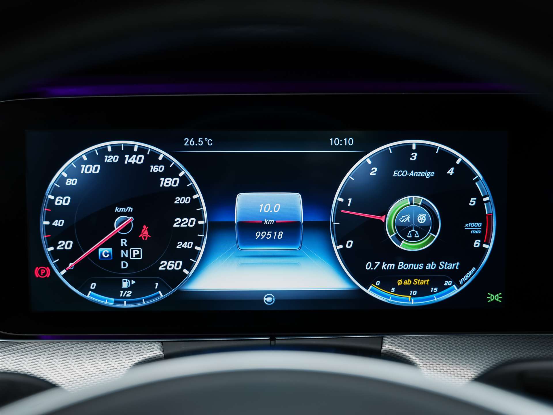 MERCEDES-BENZ E 220 d AMG Line 9G-Tronic *CH-Fahrzeug*Panorama*Head-Up*360°*-image-32