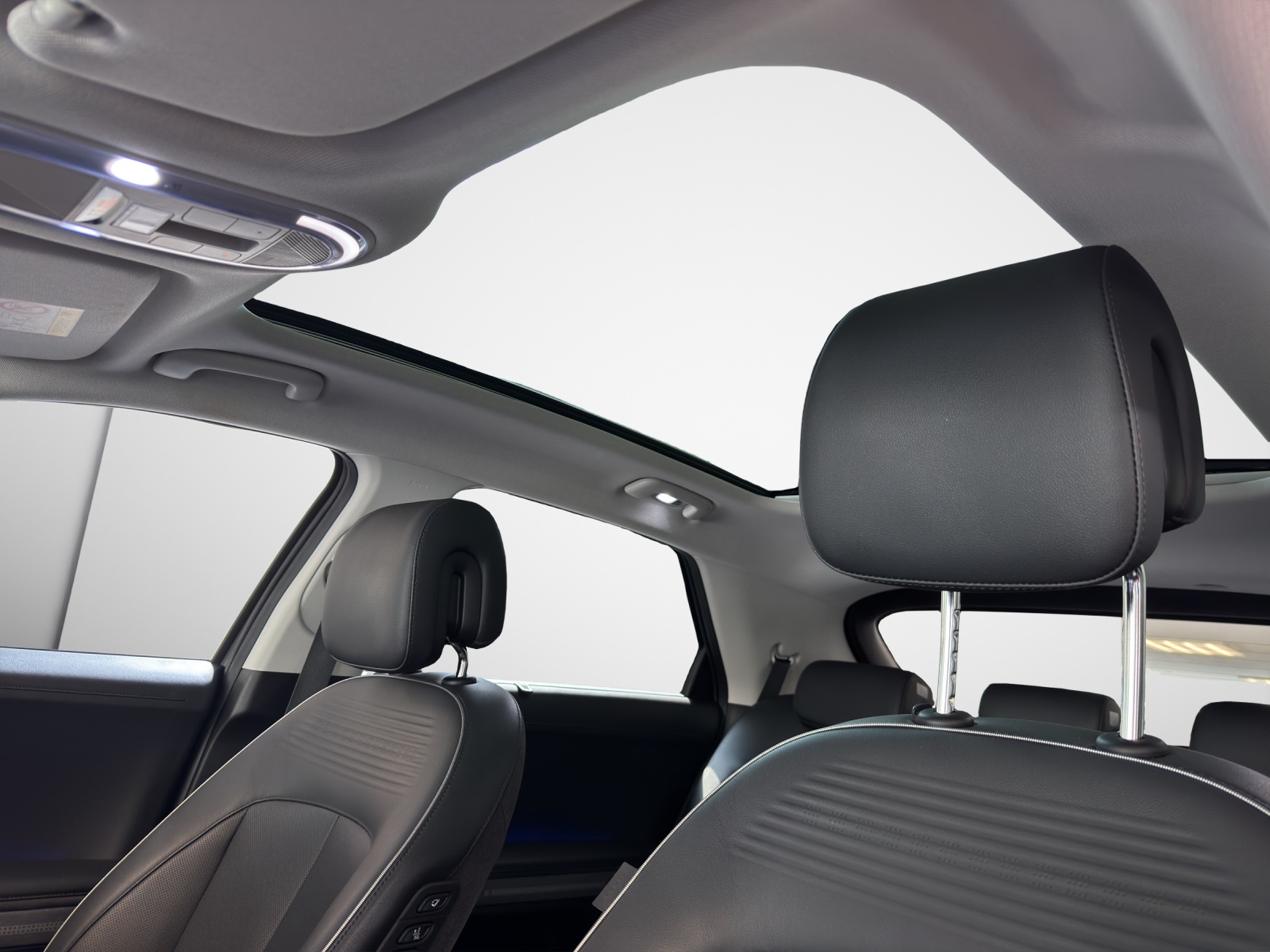 HYUNDAI Ioniq 5 77,4 kWhVertex 4WD-image-9