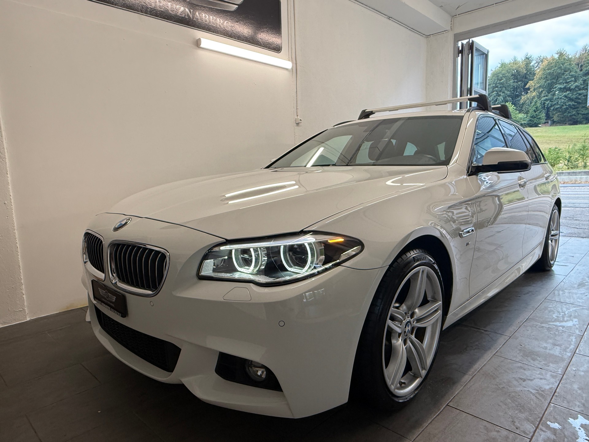 BMW 520d Touring xDrive Steptronic M-PAKET Ab 290.- pro Monat