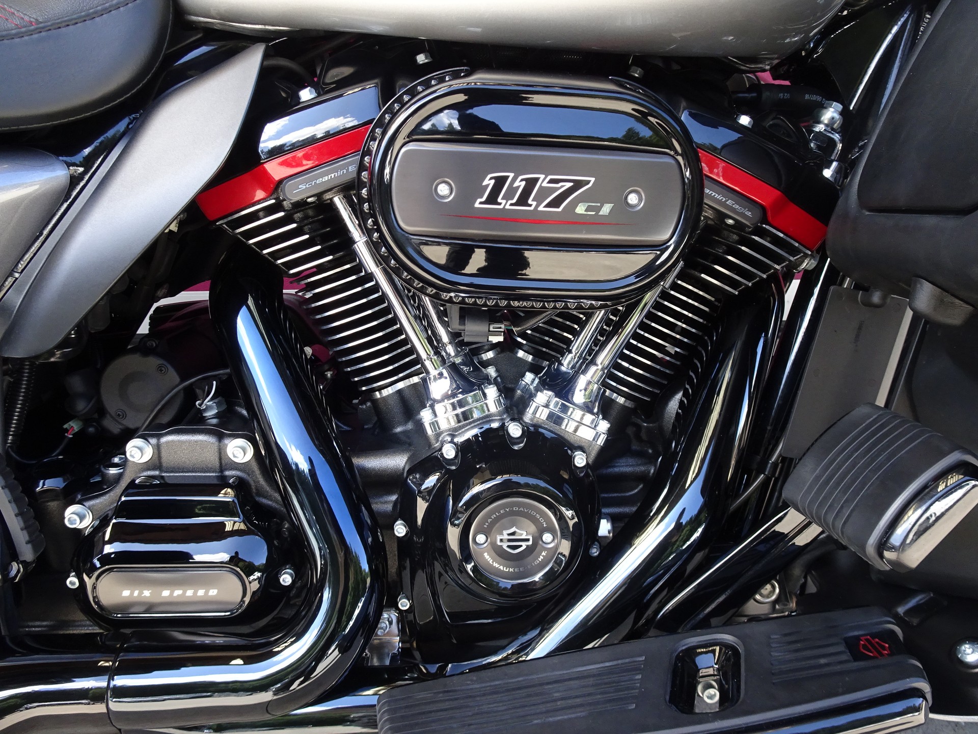 HARLEY-DAVIDSON FLHTKSE Electra Glide Ultra Limited 117 CVO-image-9