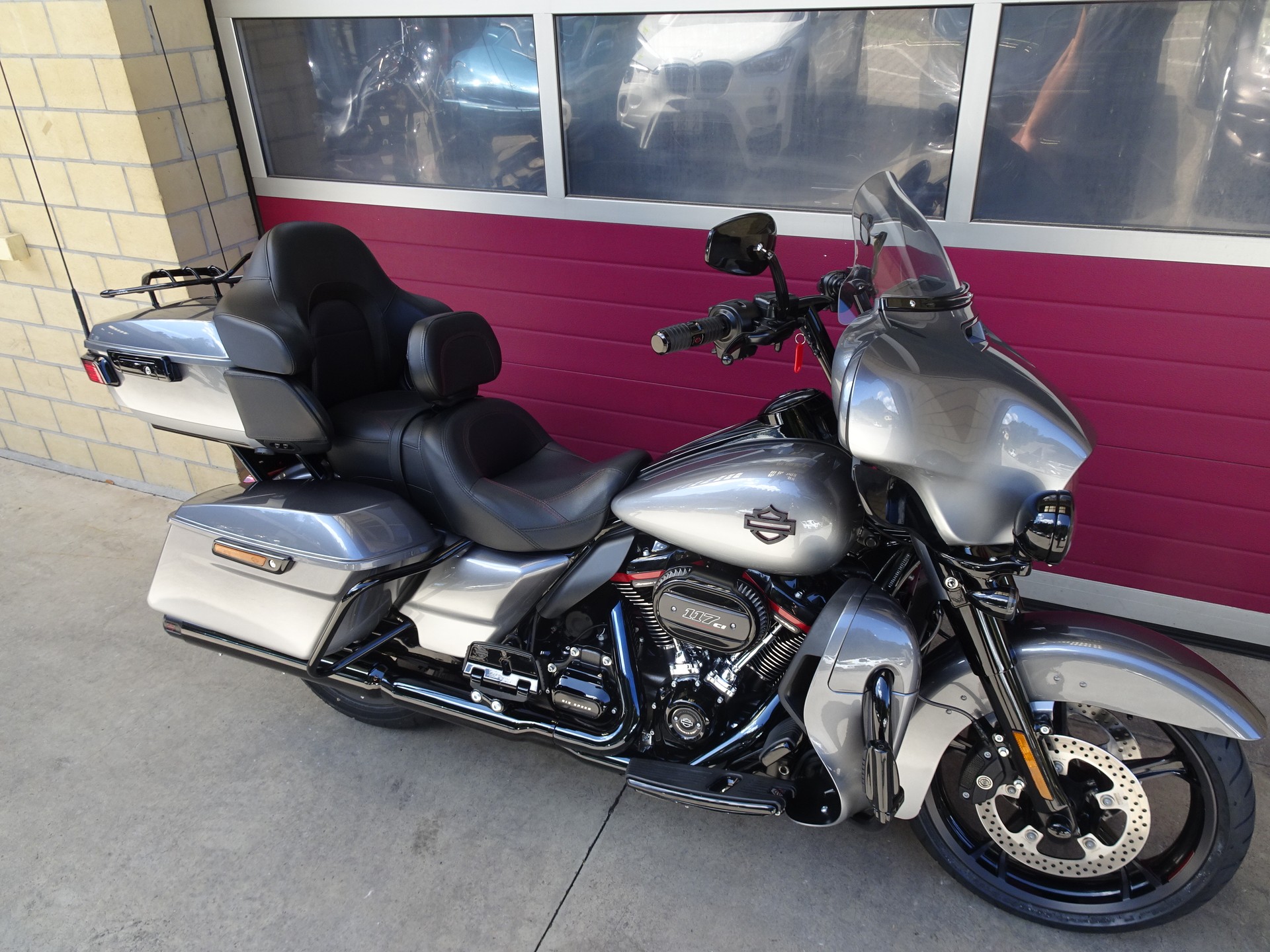 HARLEY-DAVIDSON FLHTKSE Electra Glide Ultra Limited 117 CVO-image-15