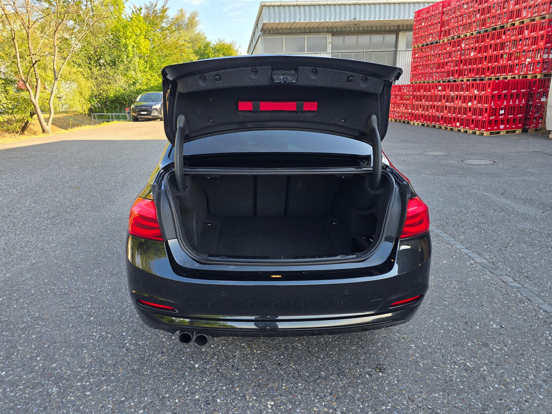 BMW 320i xDrive Luxury Line Steptronic-image-7