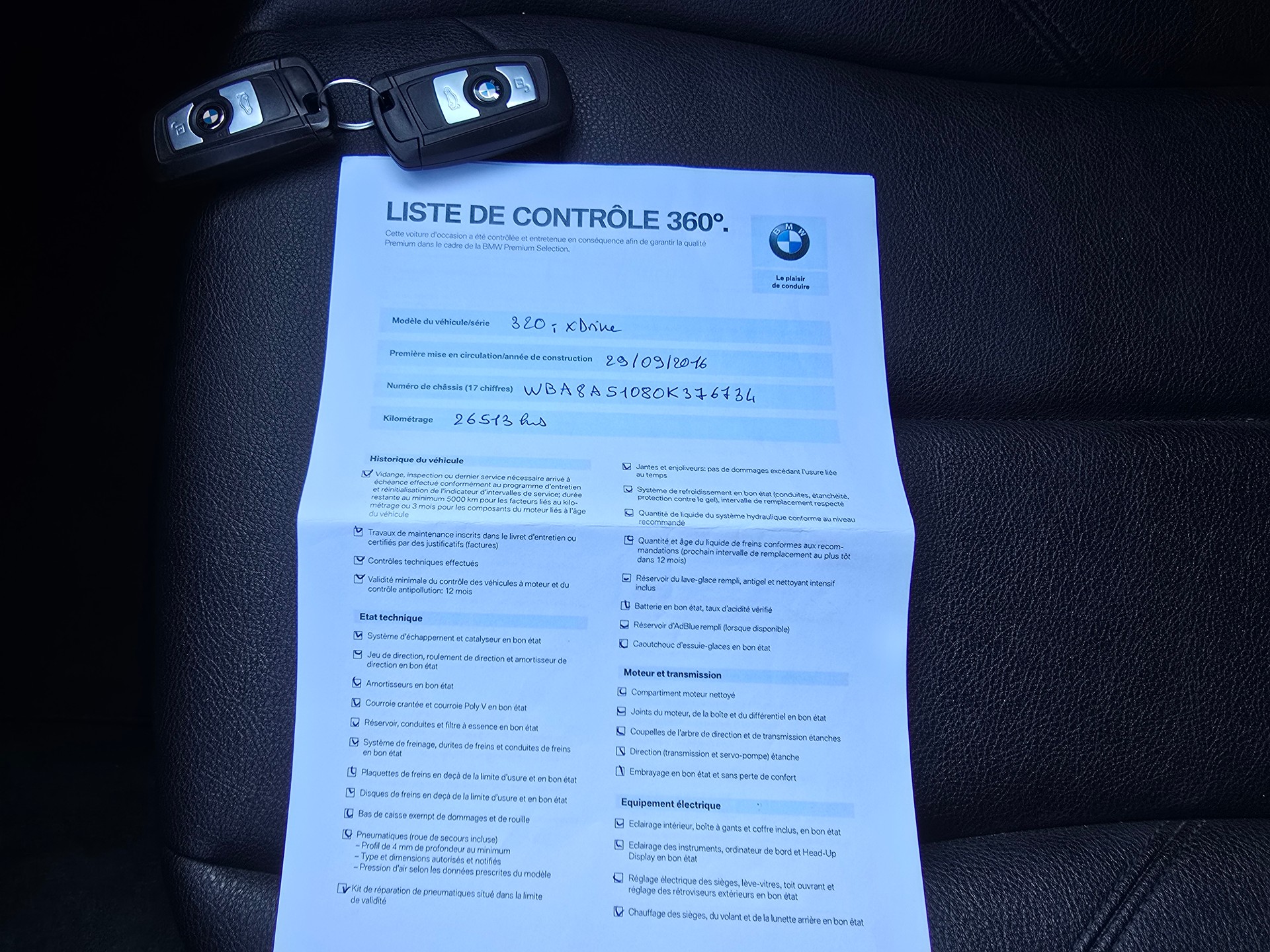 BMW 320i xDrive Luxury Line Steptronic-image-29