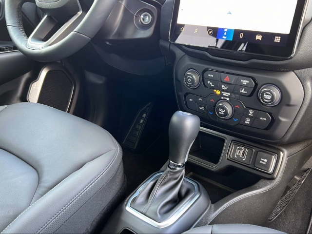 JEEP Renegade 1.5 Turbo Summit-image-10