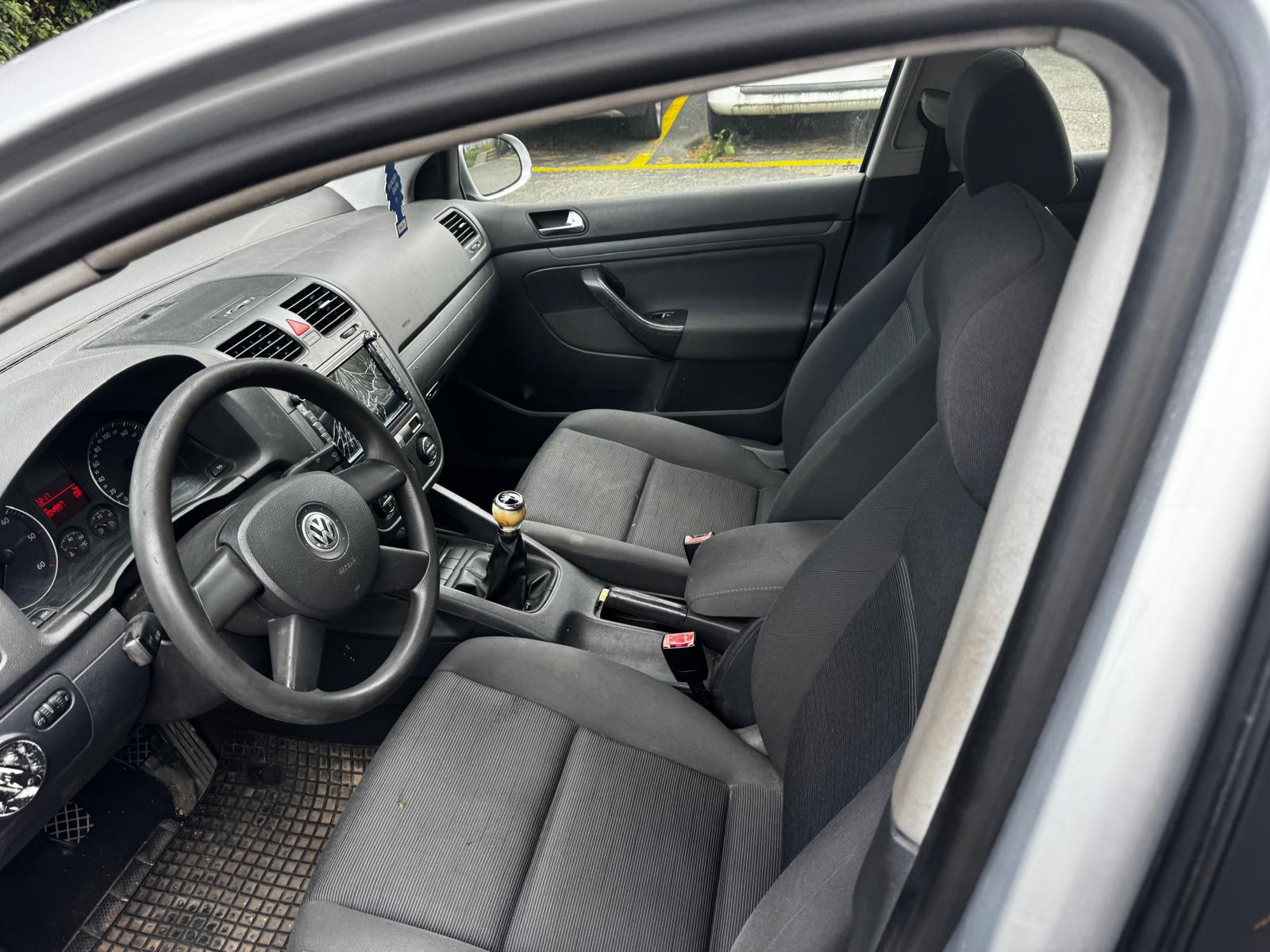 VW Golf 1.9 TDI Comfortline 4Motion-image-10