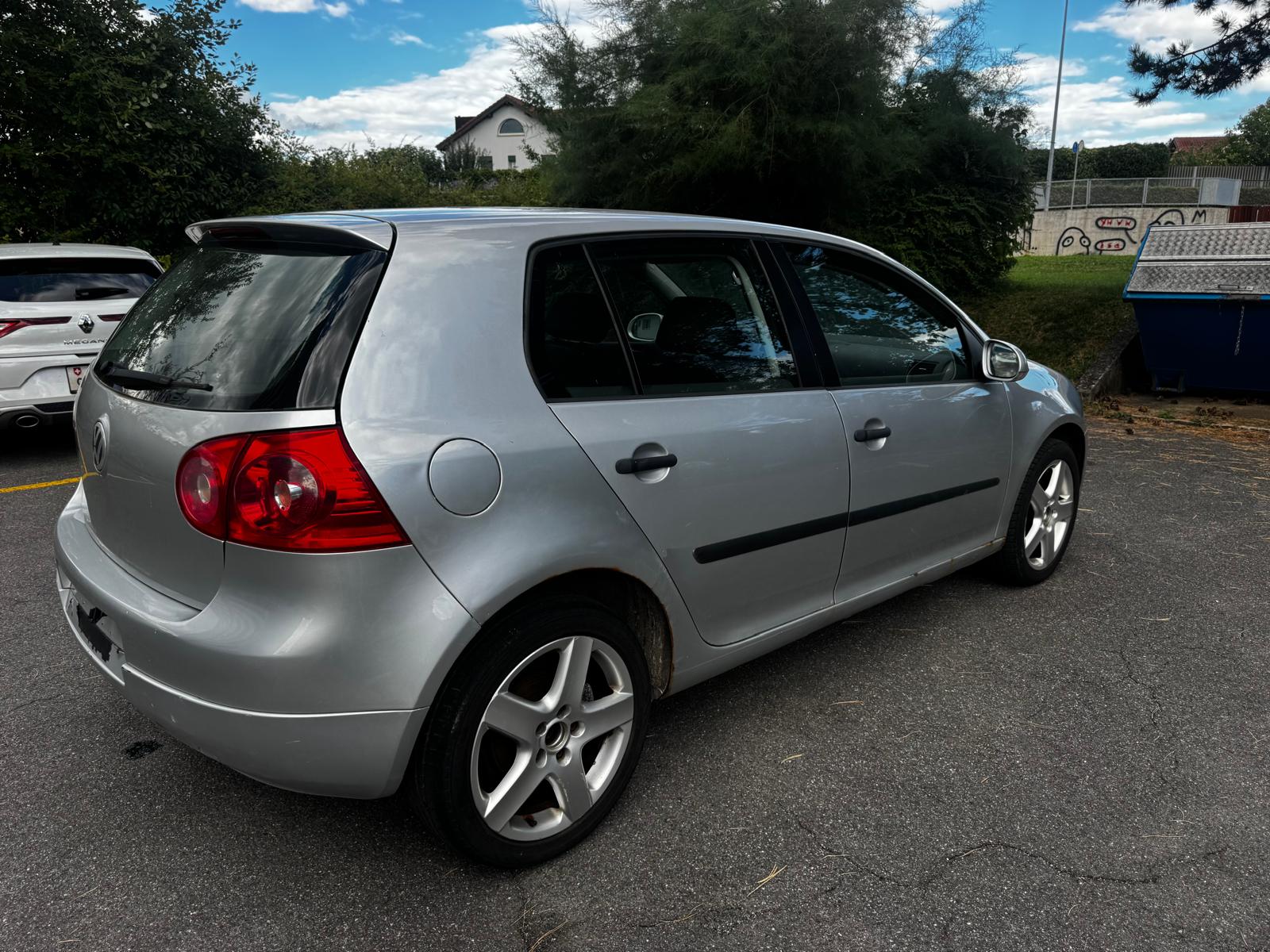 VW Golf 1.9 TDI Comfortline 4Motion-image-5