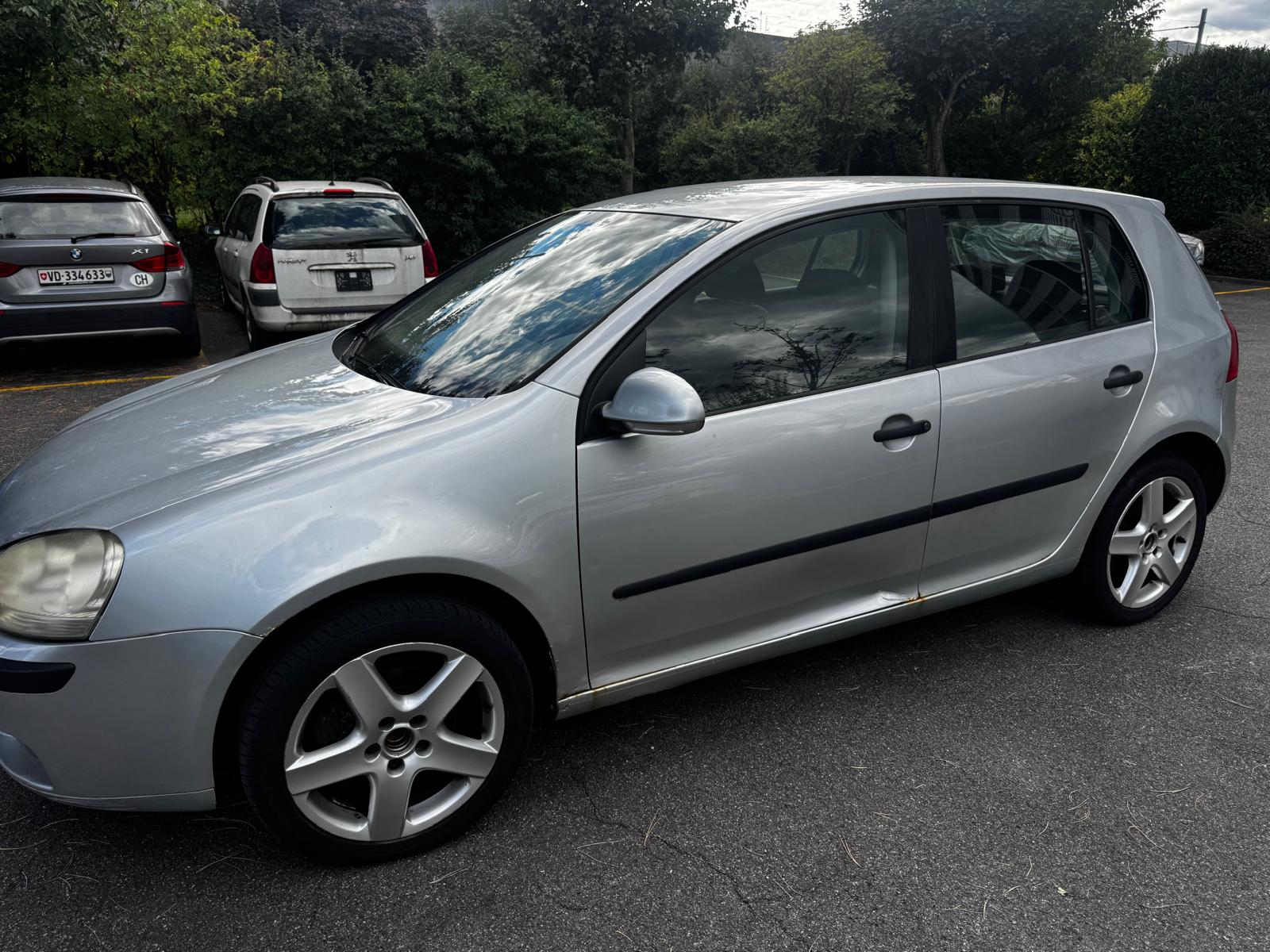 VW Golf 1.9 TDI Comfortline 4Motion-image-1