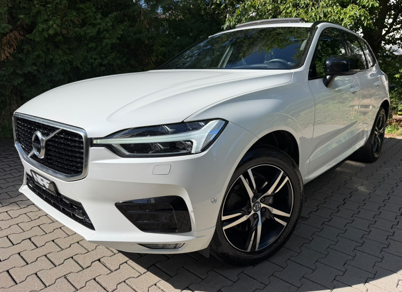 VOLVO XC60 B4 Diesel Mild Hybrid AWD R-Design Geartronic