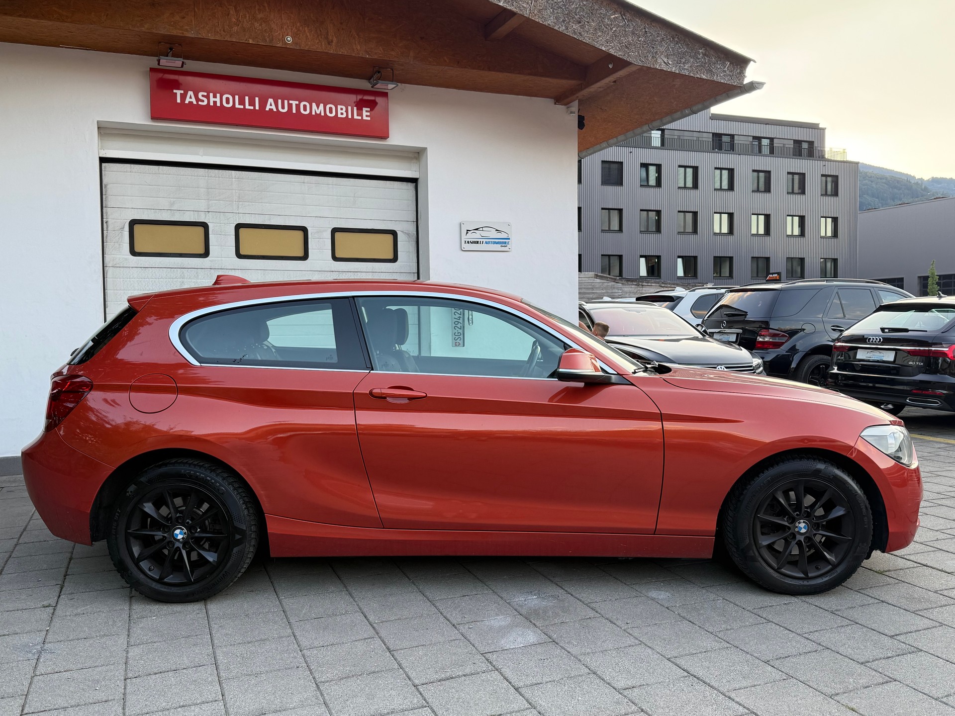 BMW 116i-image-8