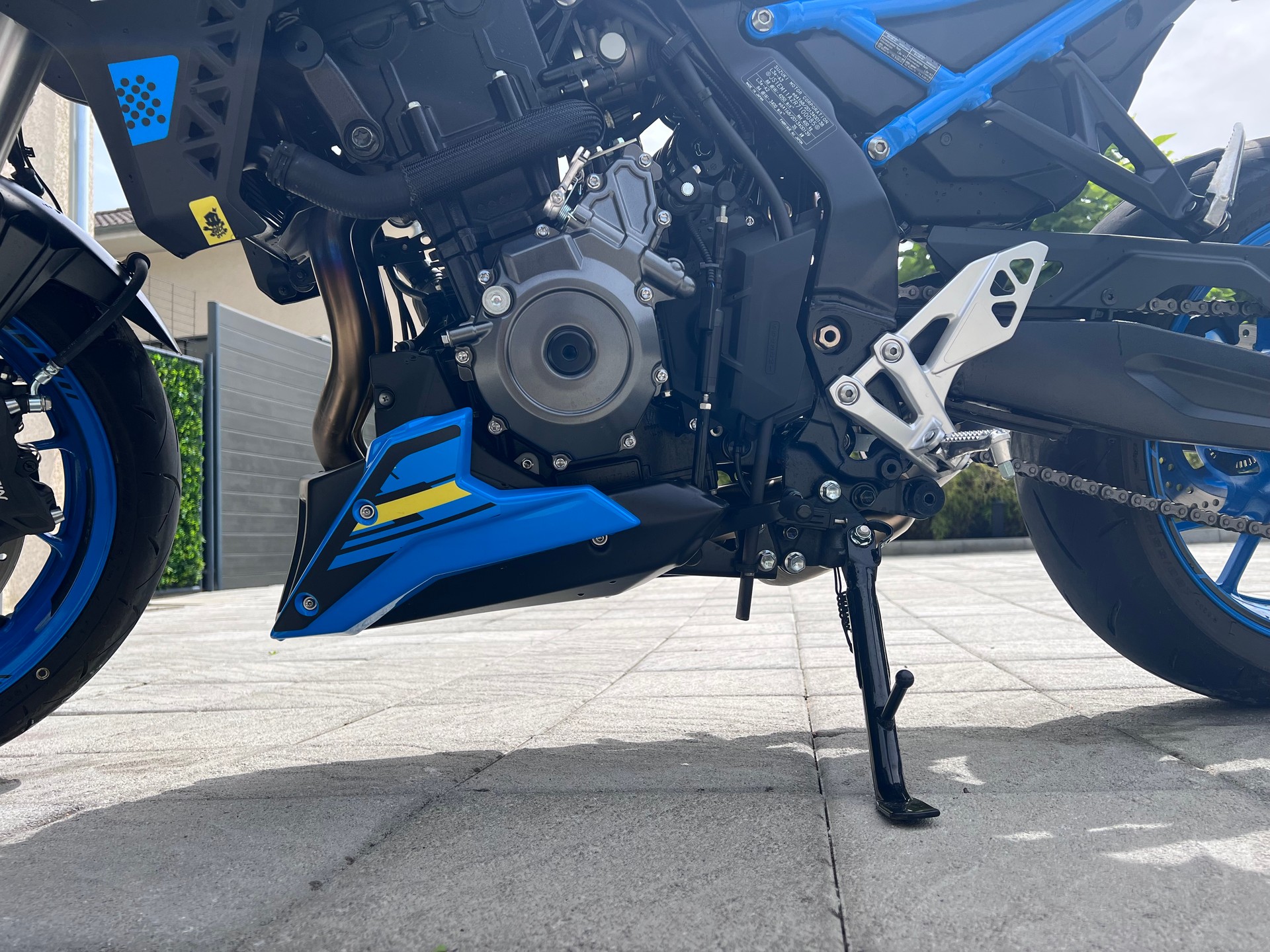 SUZUKI GSX 8-S-image-5