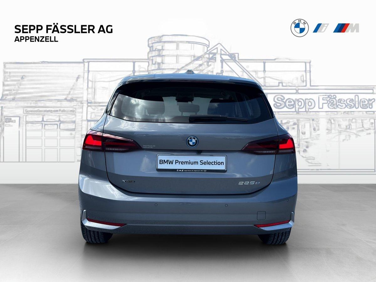BMW 225e xDrive Active Tourer-showroom-element-3