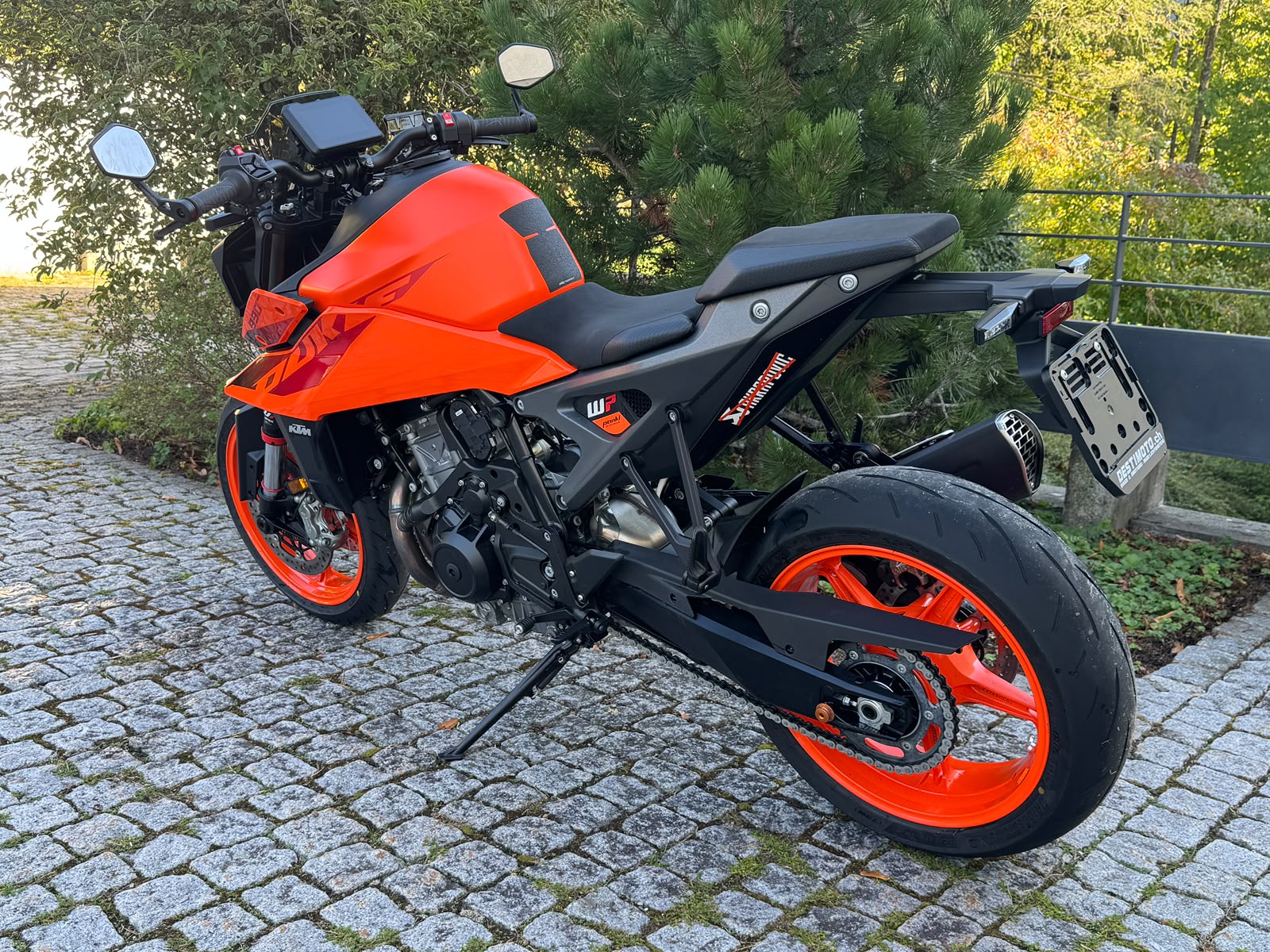 KTM 990 Duke-image-4