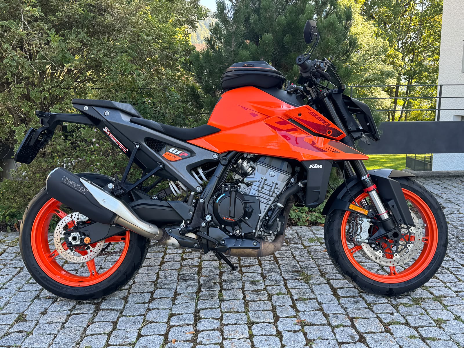 KTM 990 Duke-image-5
