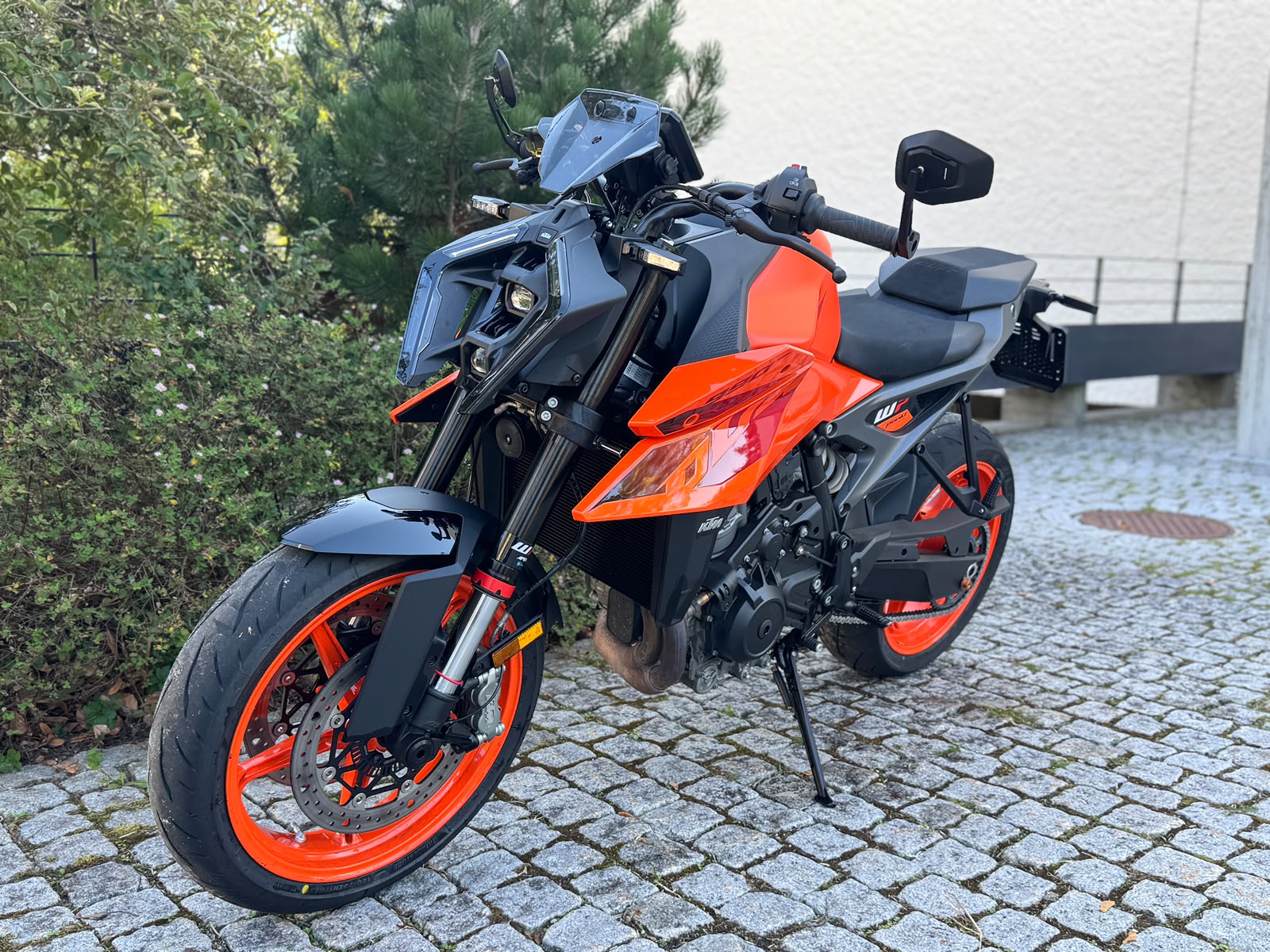 KTM 990 Duke-image-12