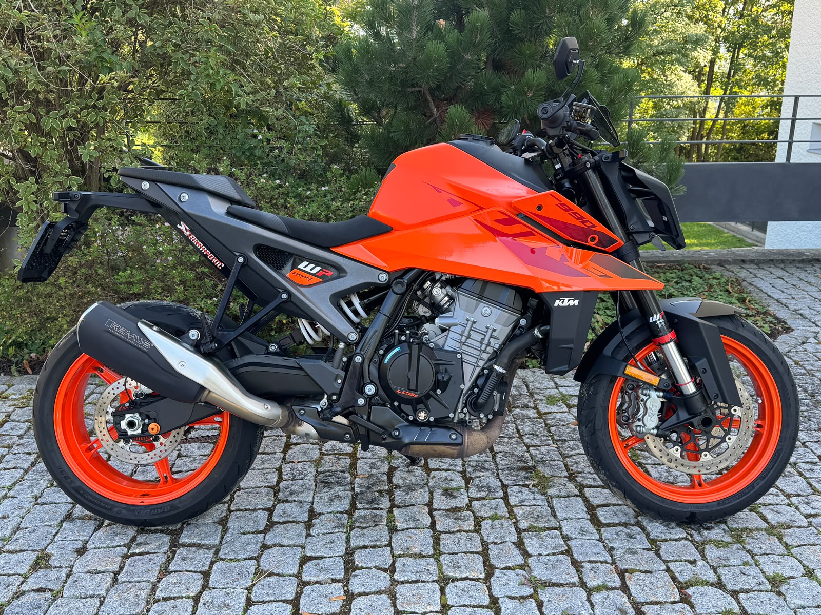 KTM 990 Duke-image-0
