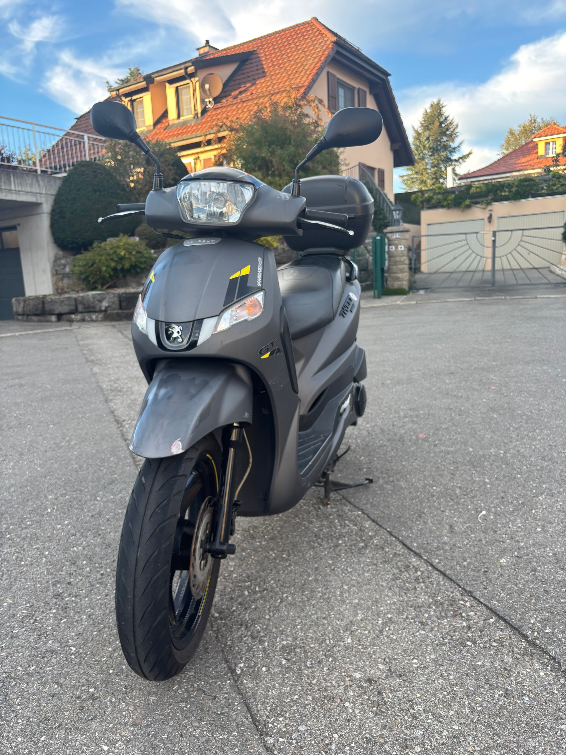PEUGEOT Tweet 125-image-0