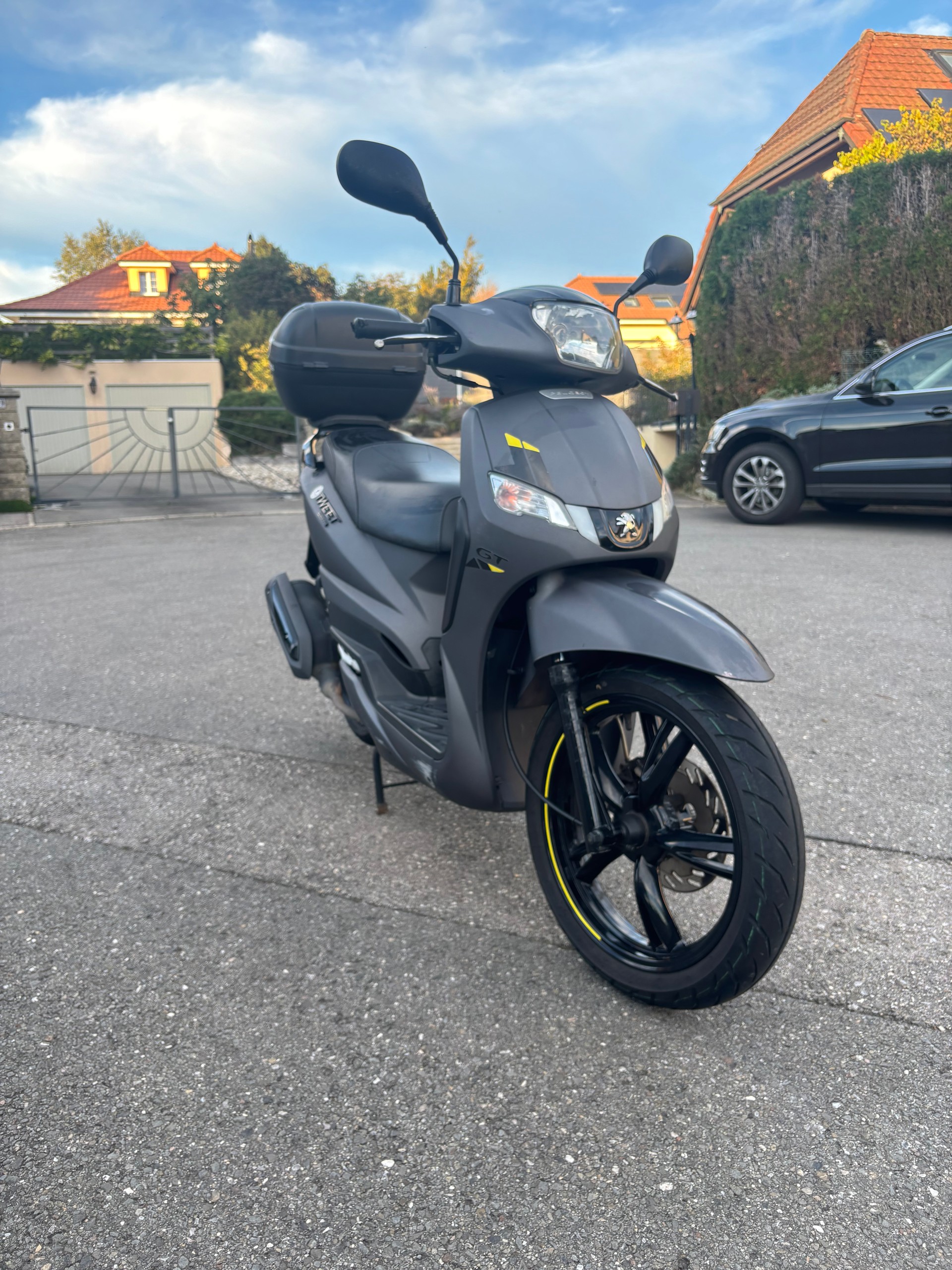 PEUGEOT Tweet 125-image-1