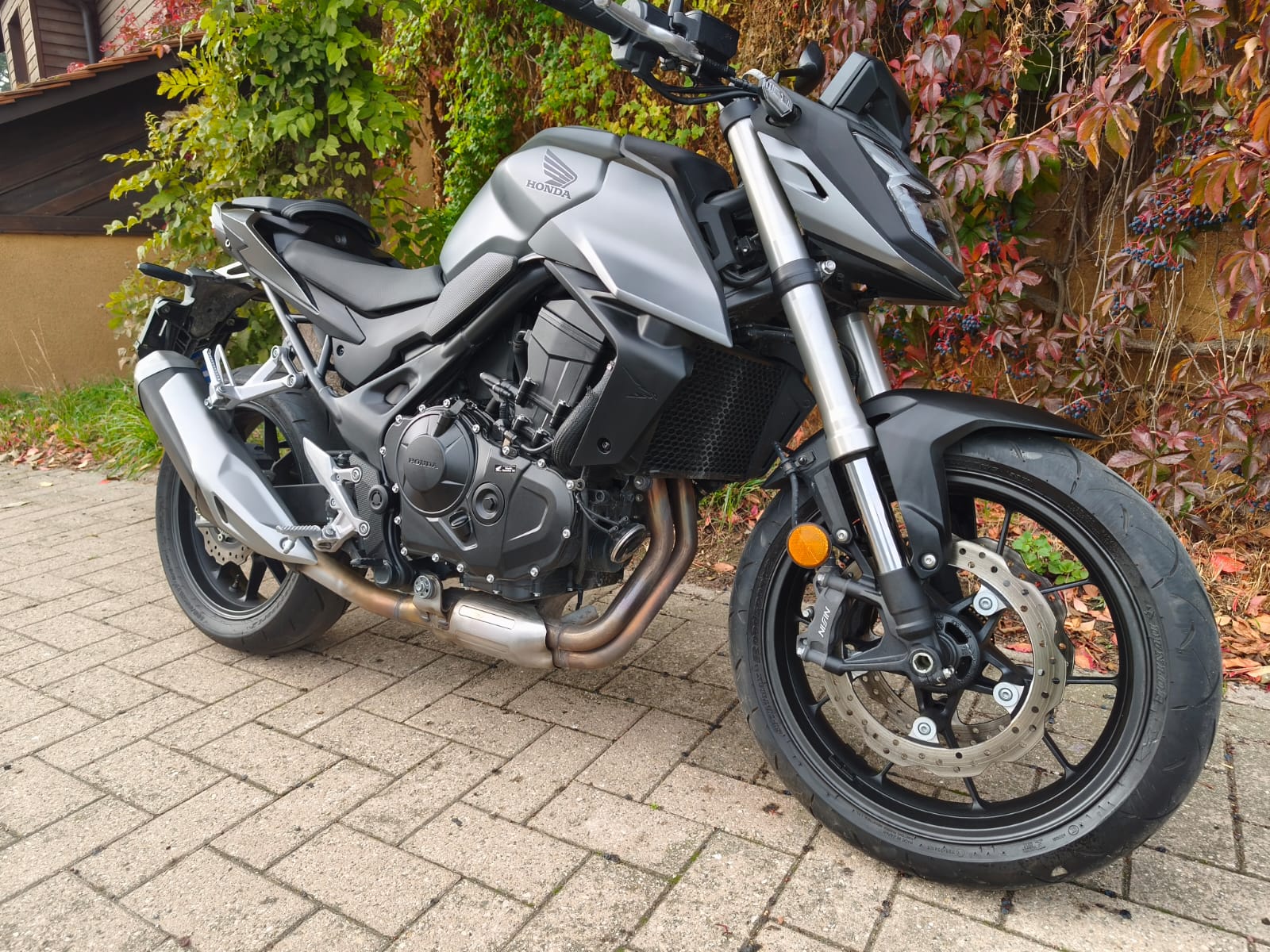 HONDA CB 750 Hornet (35kW)-image-2