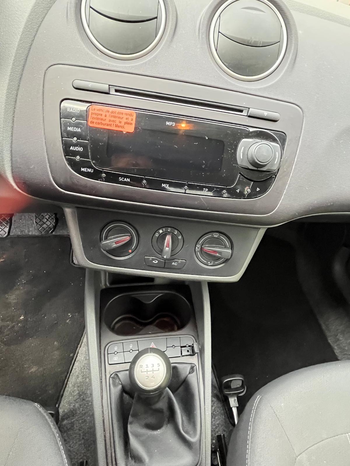 SEAT Ibiza 1.4 Style-image-6