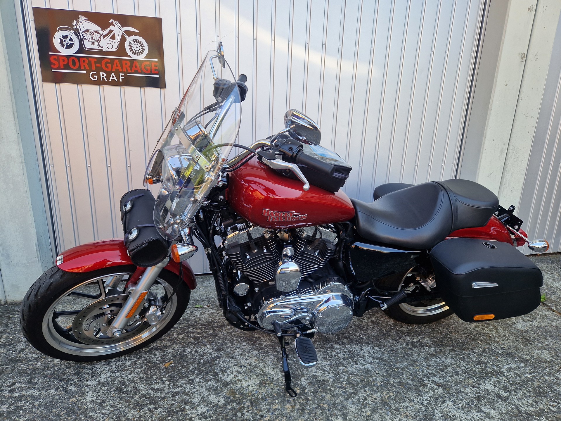 HARLEY-DAVIDSON XL 1200 T Super Low ABS-image-1