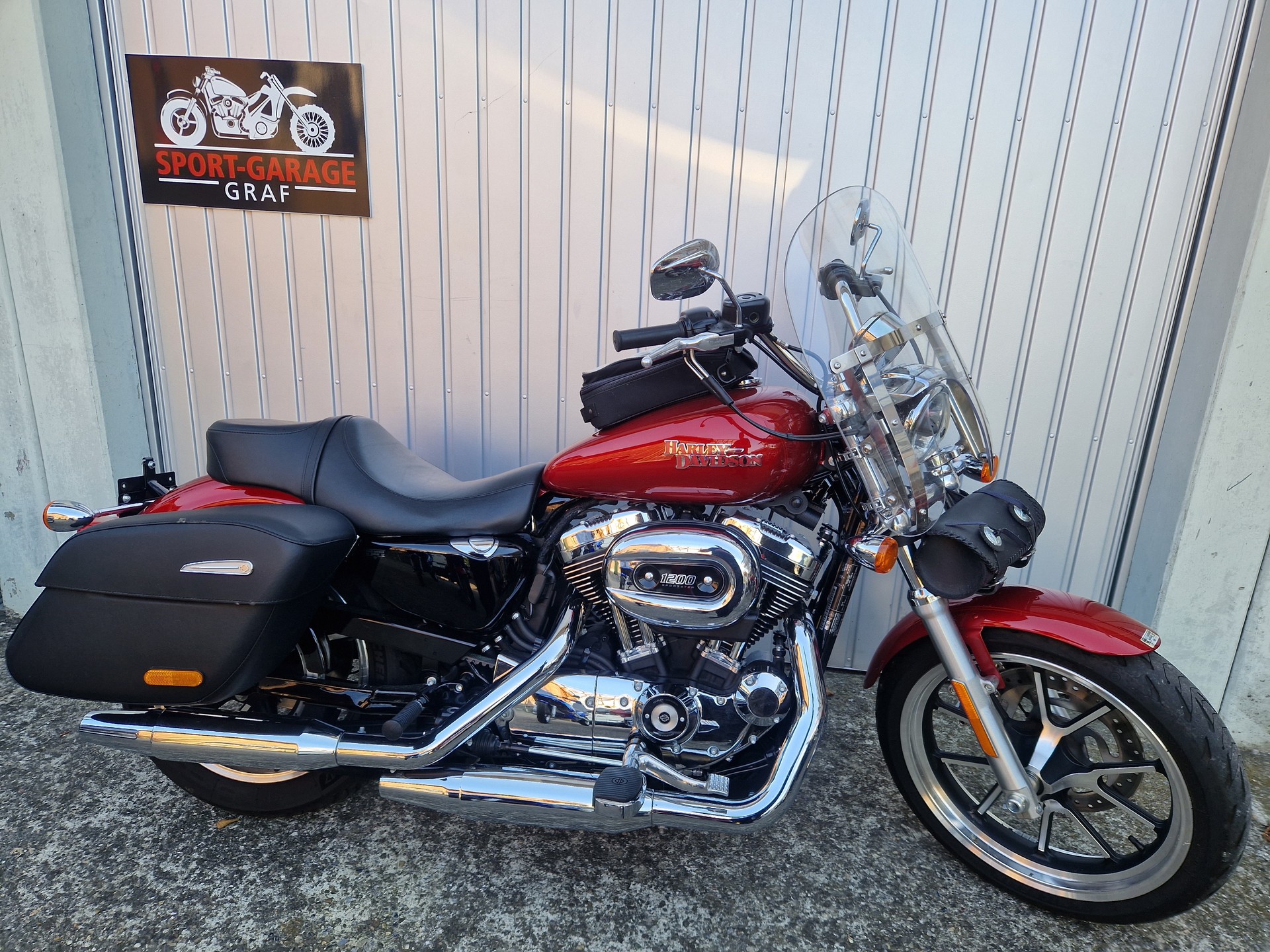 HARLEY-DAVIDSON XL 1200 T Super Low ABS-image-0