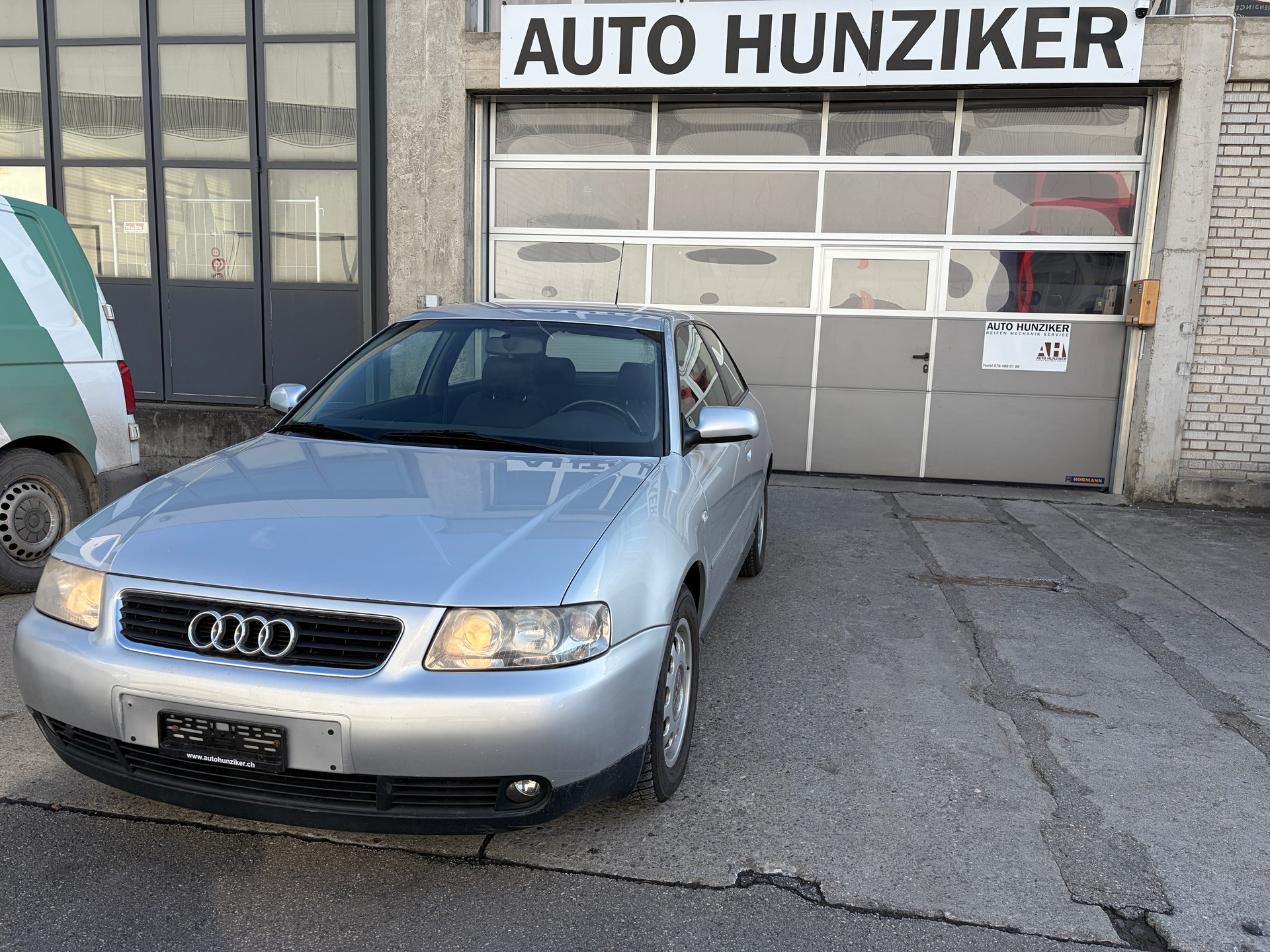 AUDI A3 1.8 T quattro Attraction