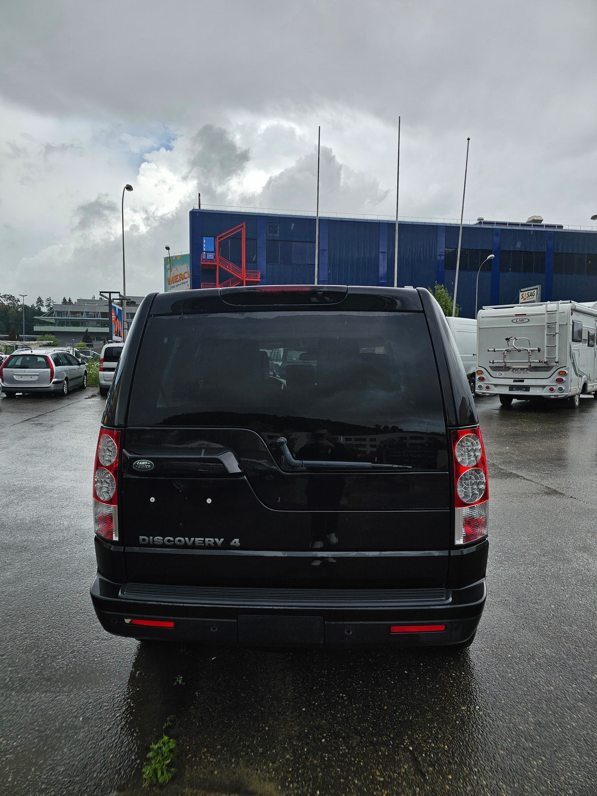 LAND ROVER Discovery 3.0 TDV6 S Automatic-image-3
