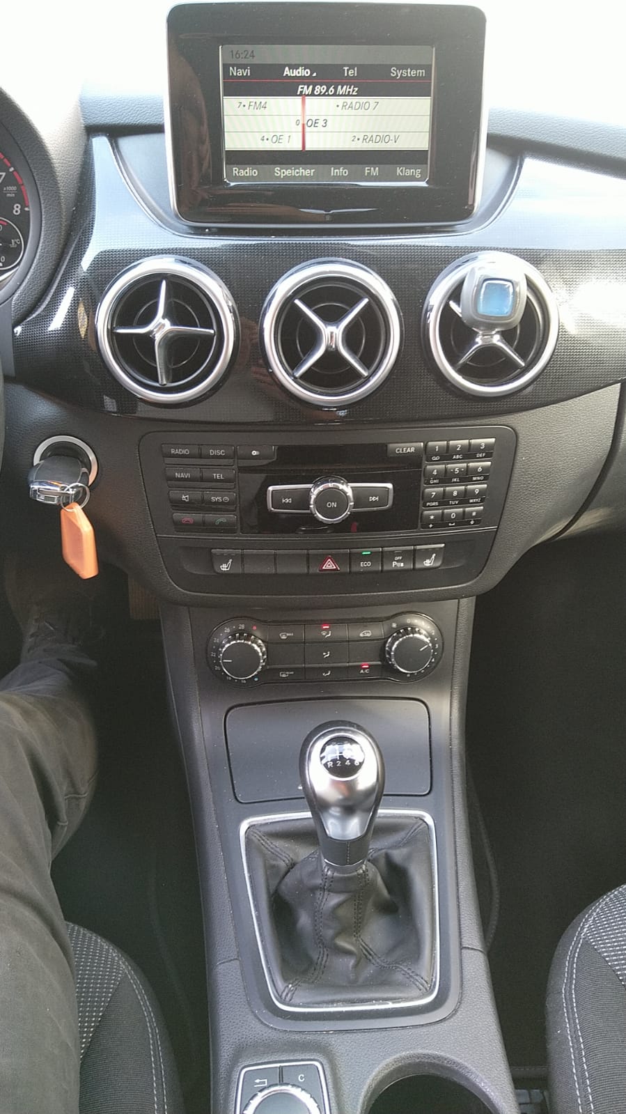 MERCEDES-BENZ B 180-image-8