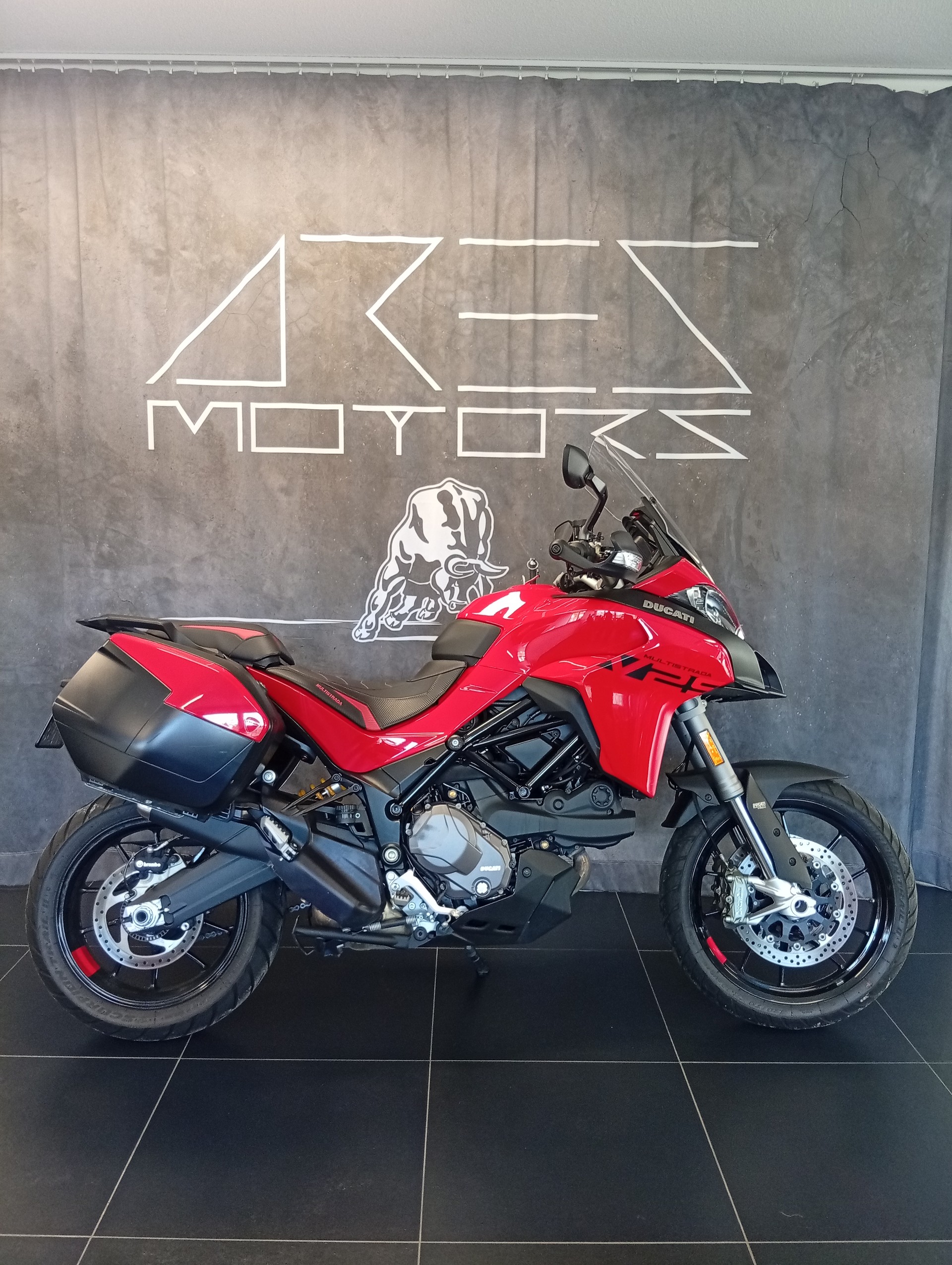 DUCATI Multistrada V2 S Touring-image-0