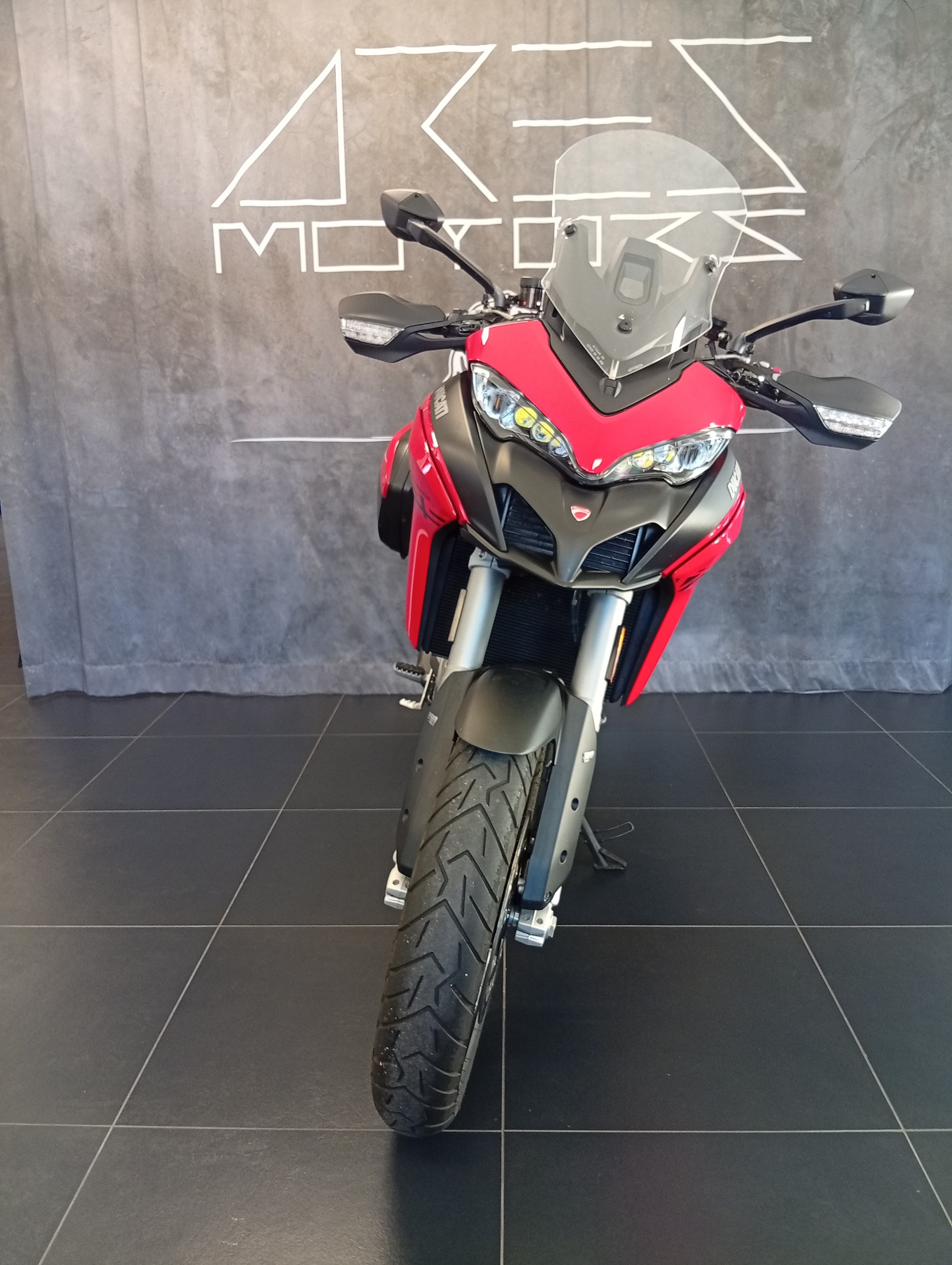 DUCATI Multistrada V2 S Touring-image-2