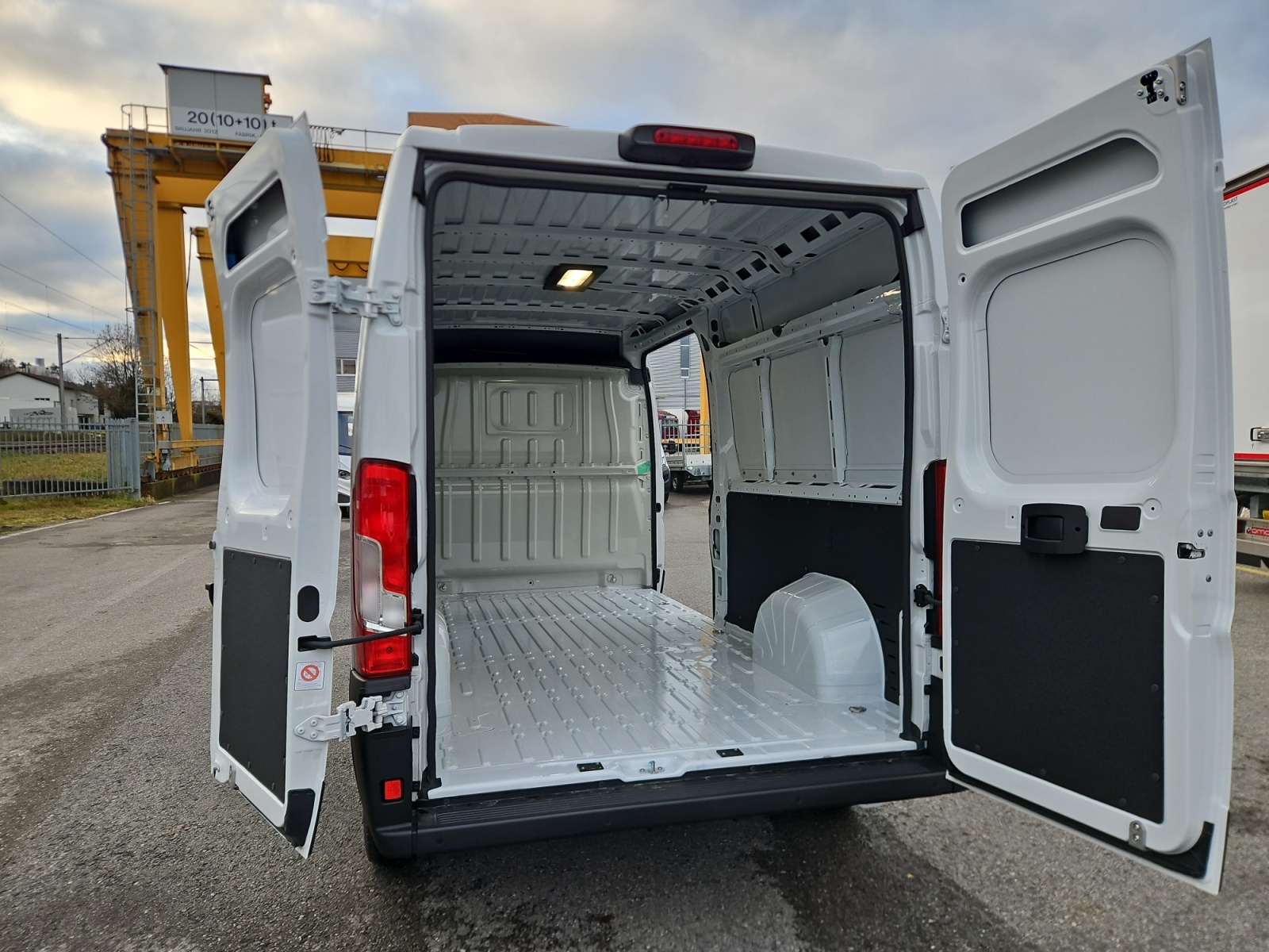 FIAT Ducato 35 Kaw. L3H2 140 6-Gang-image-5