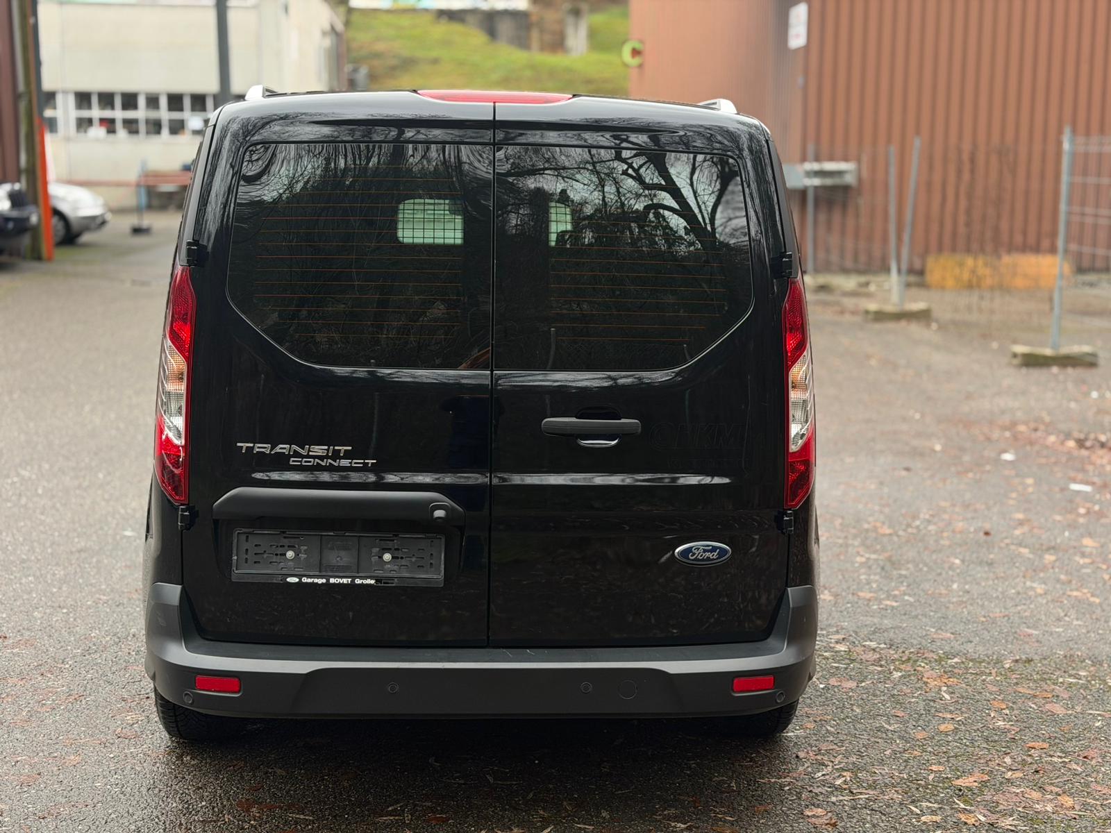 FORD TRANSIT CONNECT-image-2
