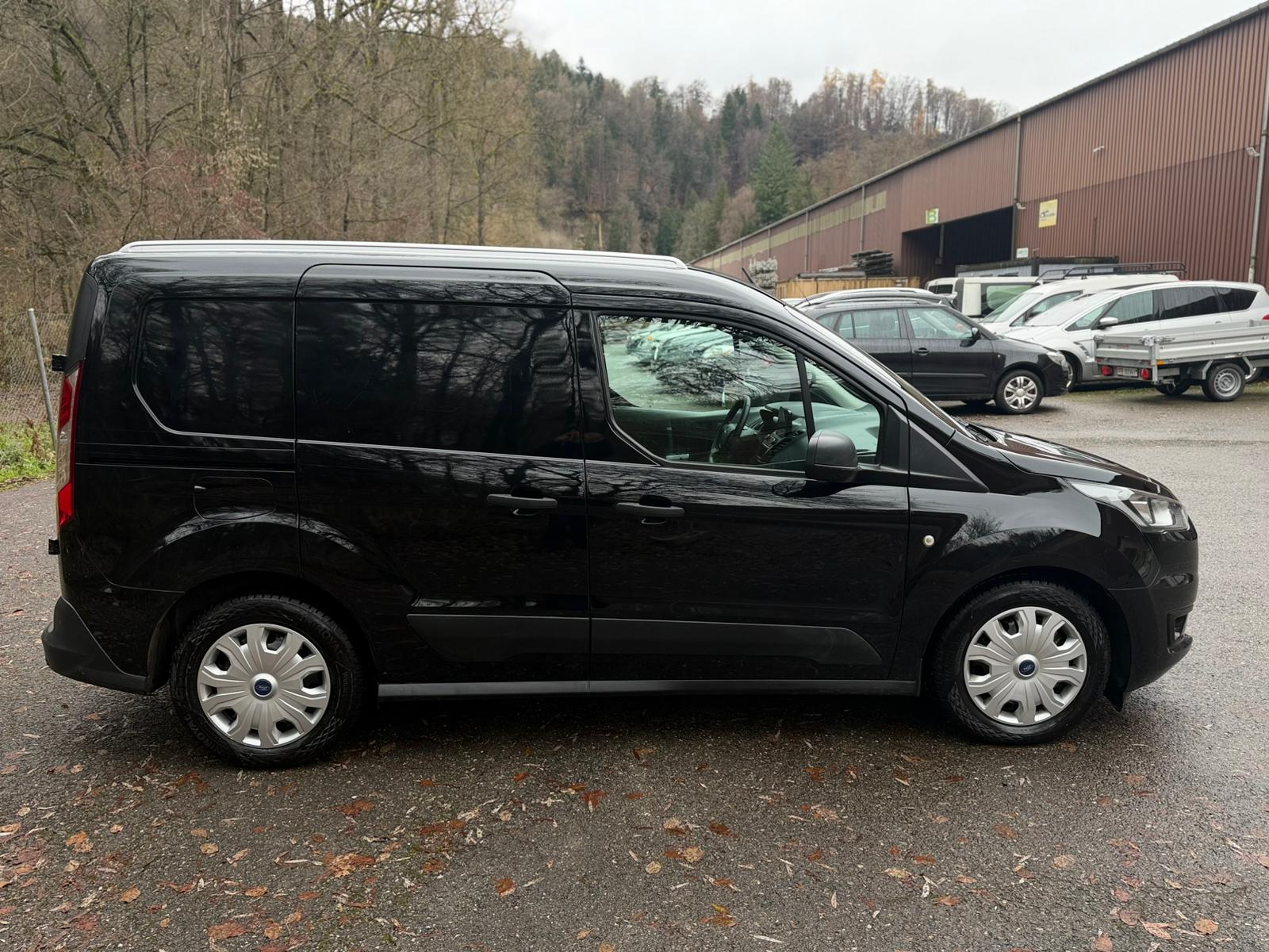 FORD TRANSIT CONNECT-image-3