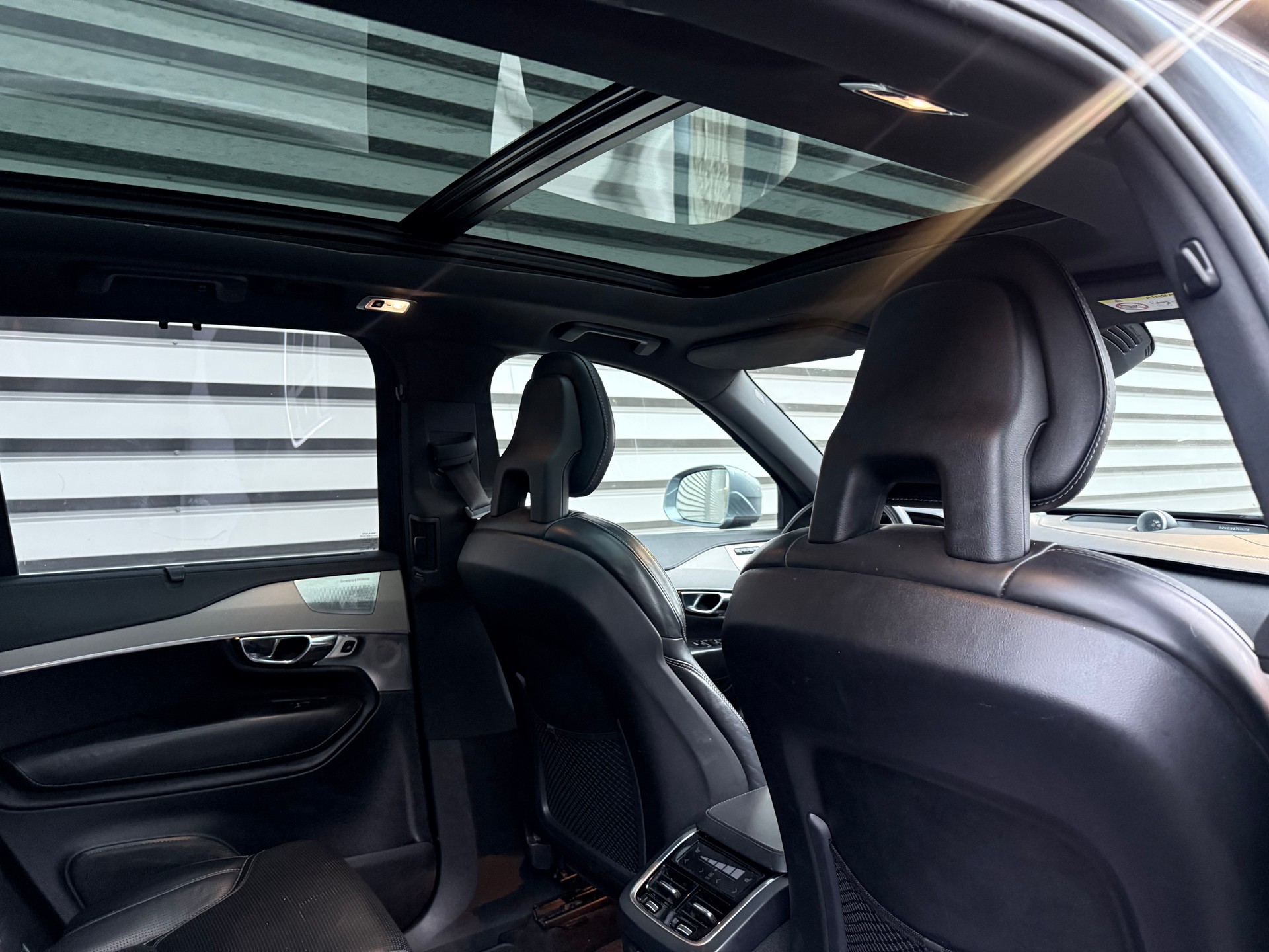 VOLVO XC90 T6 AWD Inscription R-Design Geartronic-image-8