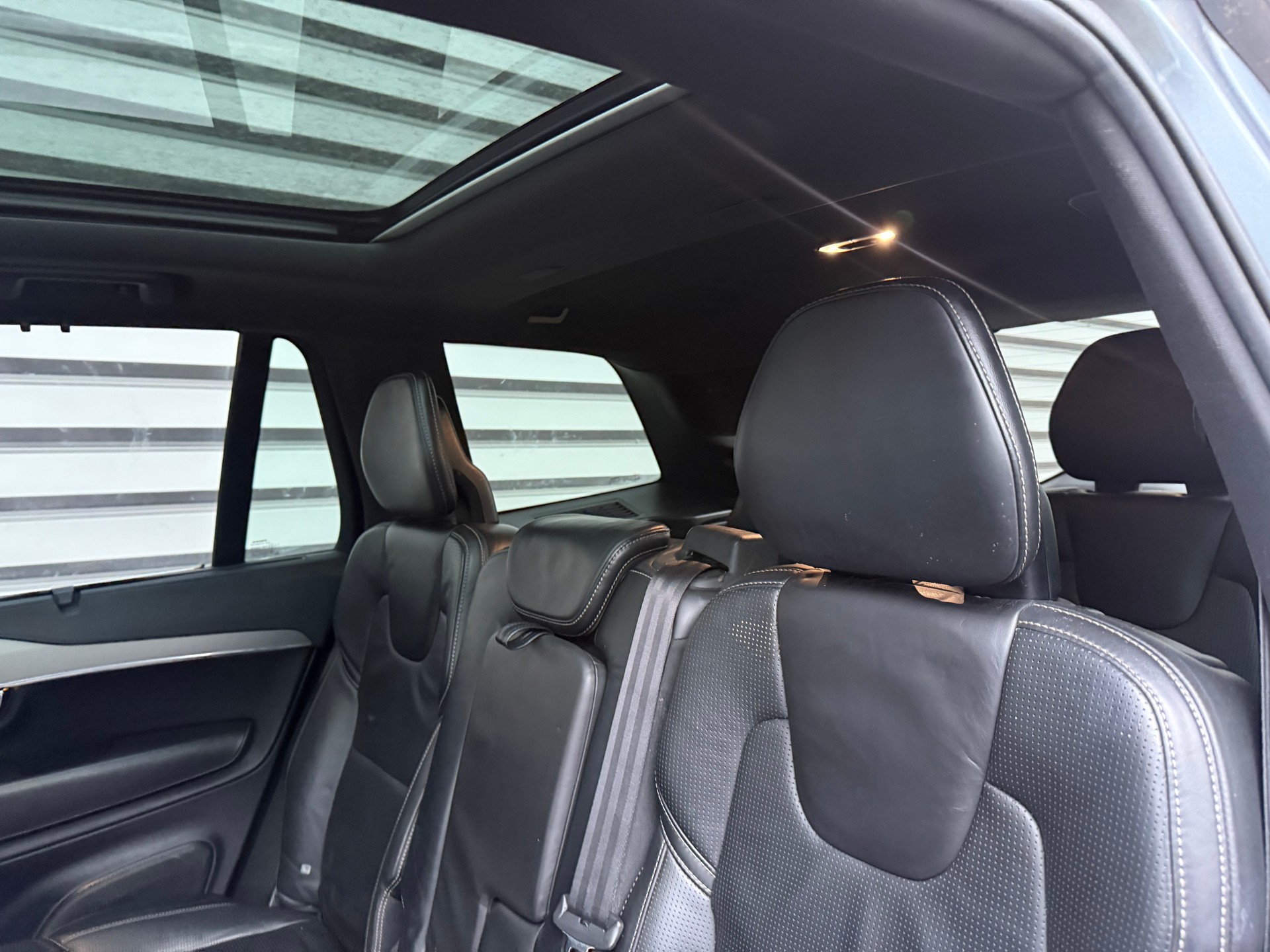 VOLVO XC90 T6 AWD Inscription R-Design Geartronic-image-10