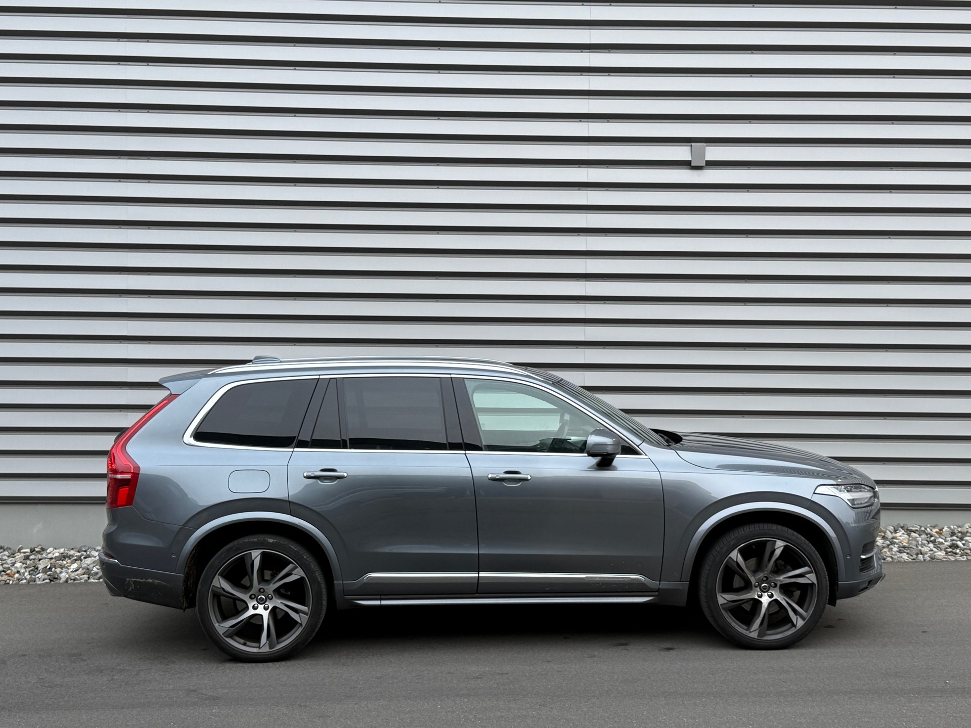 VOLVO XC90 T6 AWD Inscription R-Design Geartronic-image-1