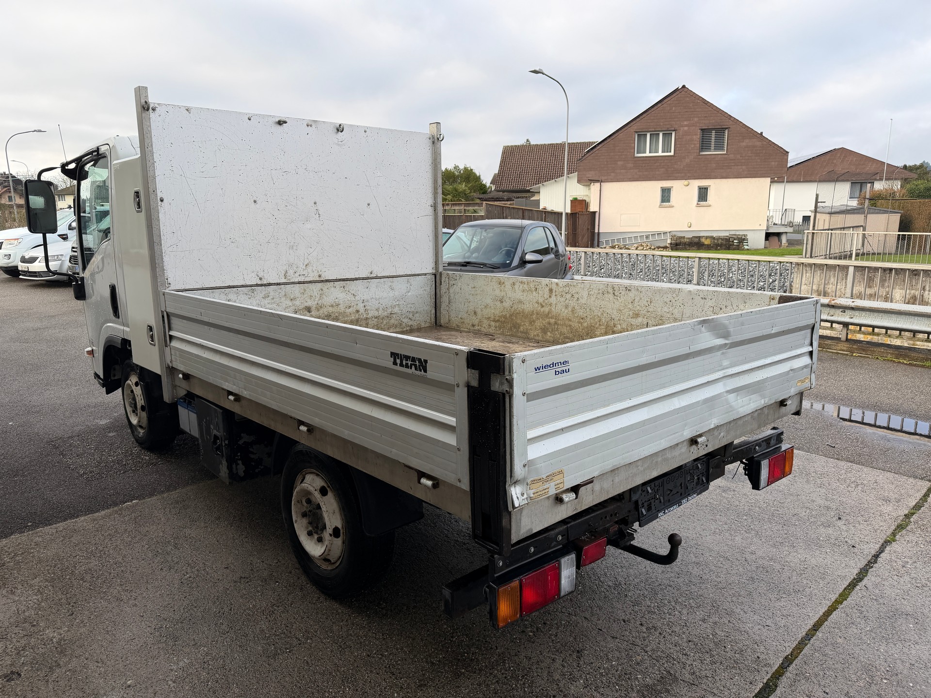 ISUZU NLR 85A - LS 35 E-image-6