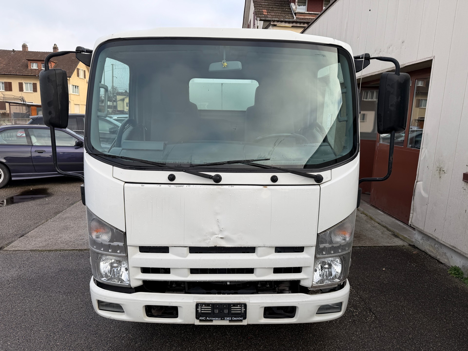 ISUZU NLR 85A - LS 35 E-image-1