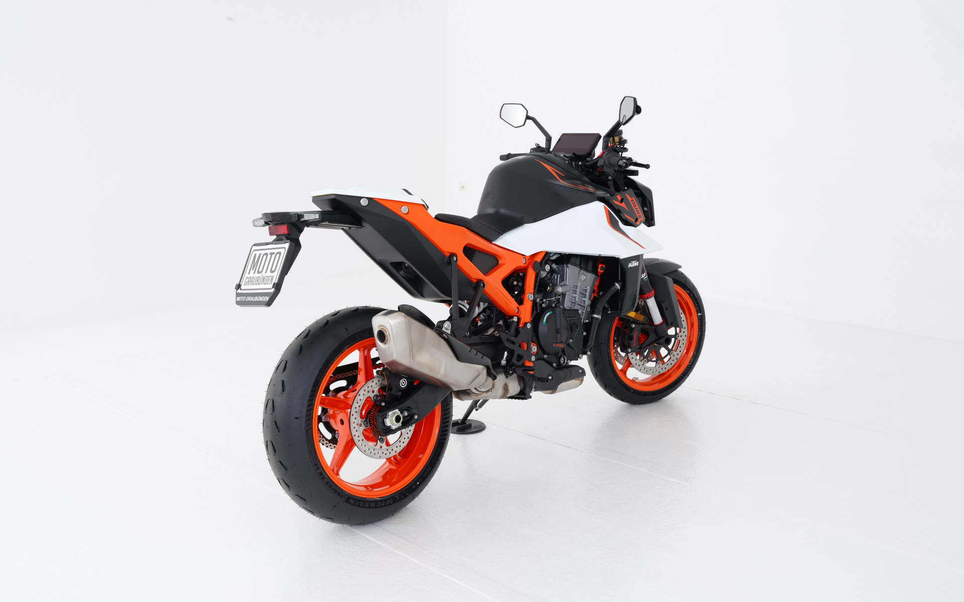 KTM 990 Duke R-image-1