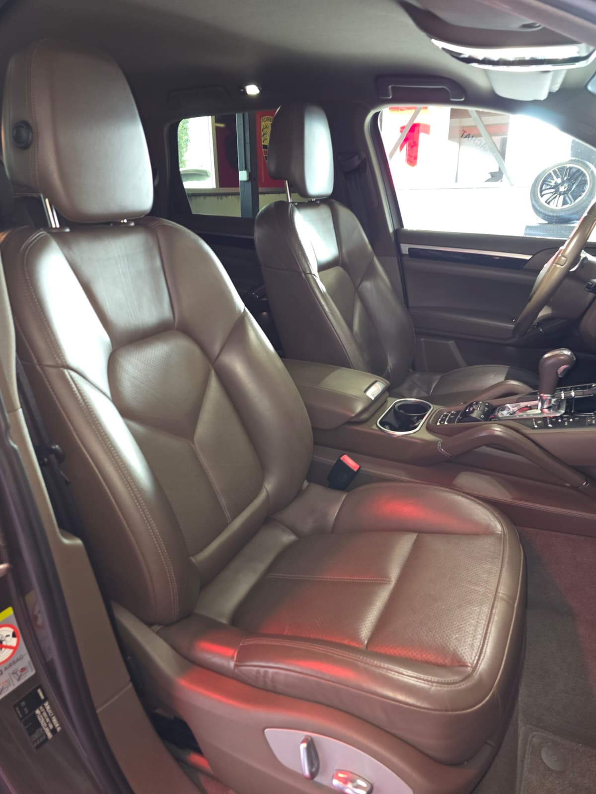 PORSCHE Cayenne S-image-7