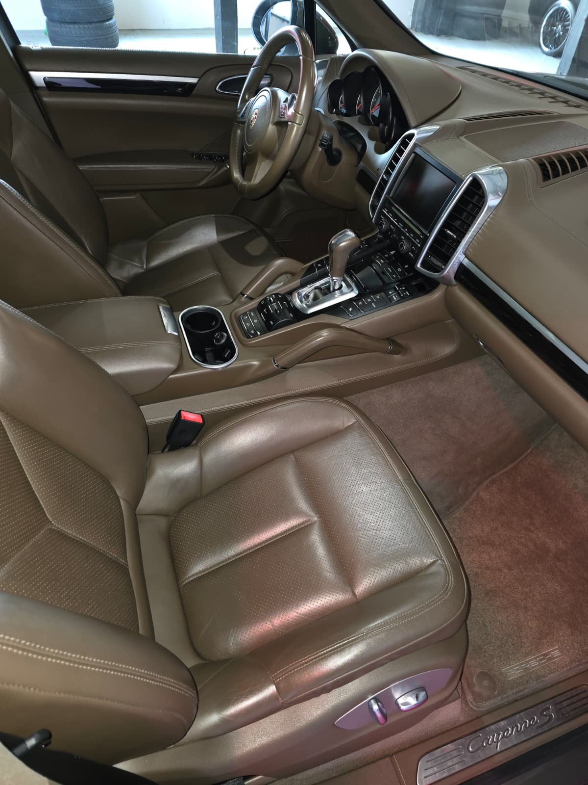 PORSCHE Cayenne S-image-8
