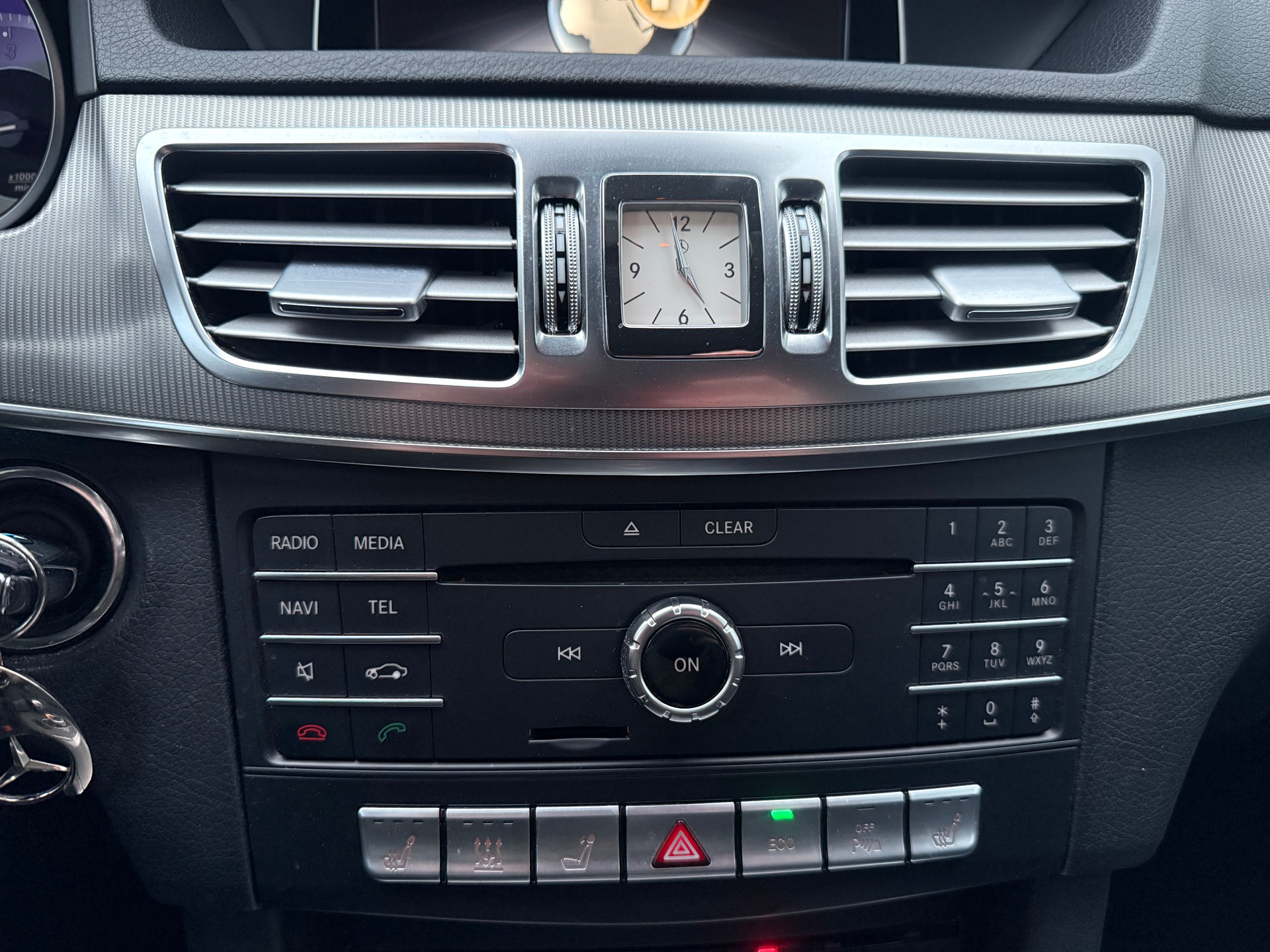 MERCEDES-BENZ E 250 BlueTEC Avantgarde 4Matic 7G-Tronic-image-20
