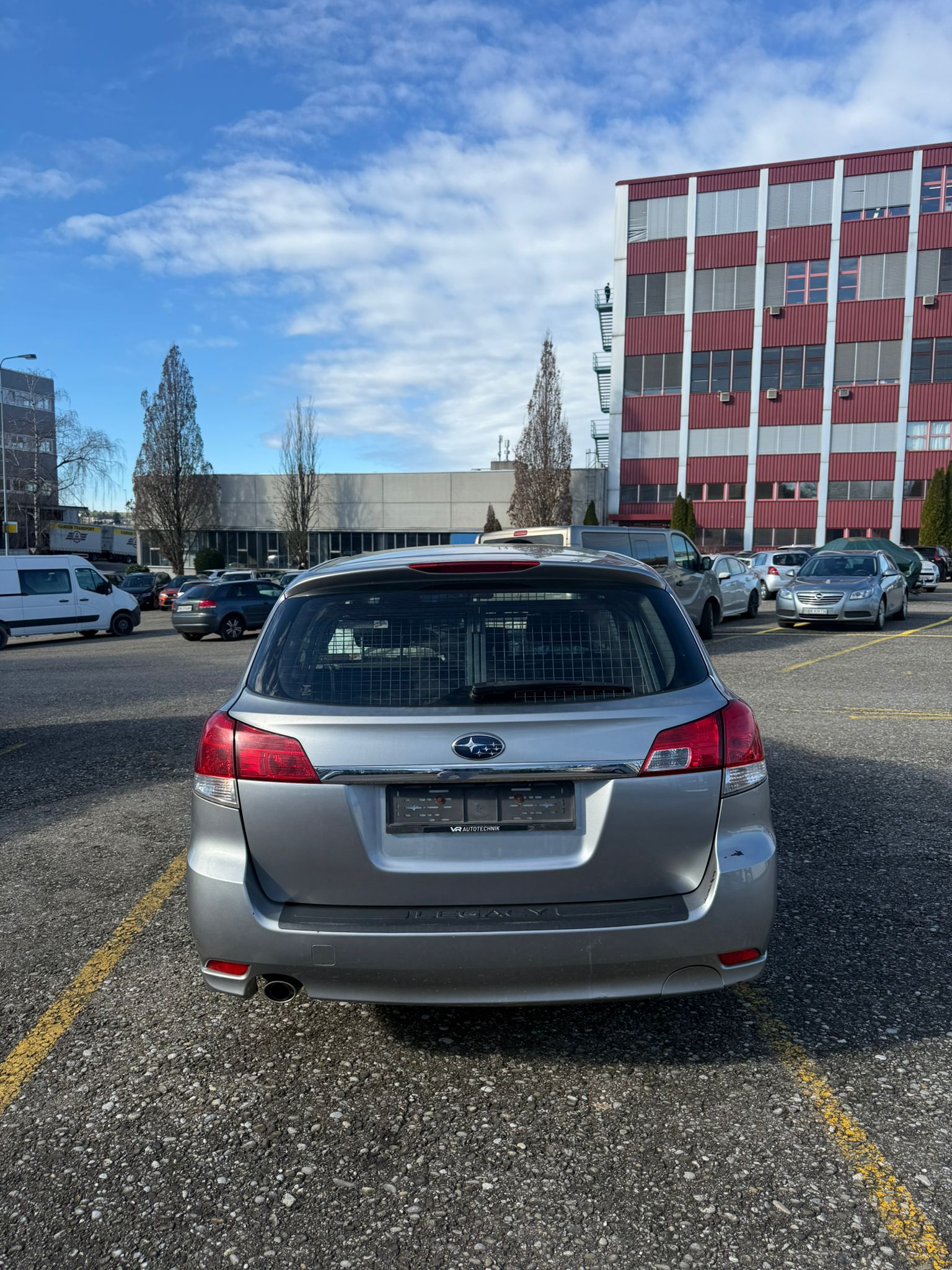 SUBARU Legacy 2.5i Swiss AWD Lineartronic-image-3